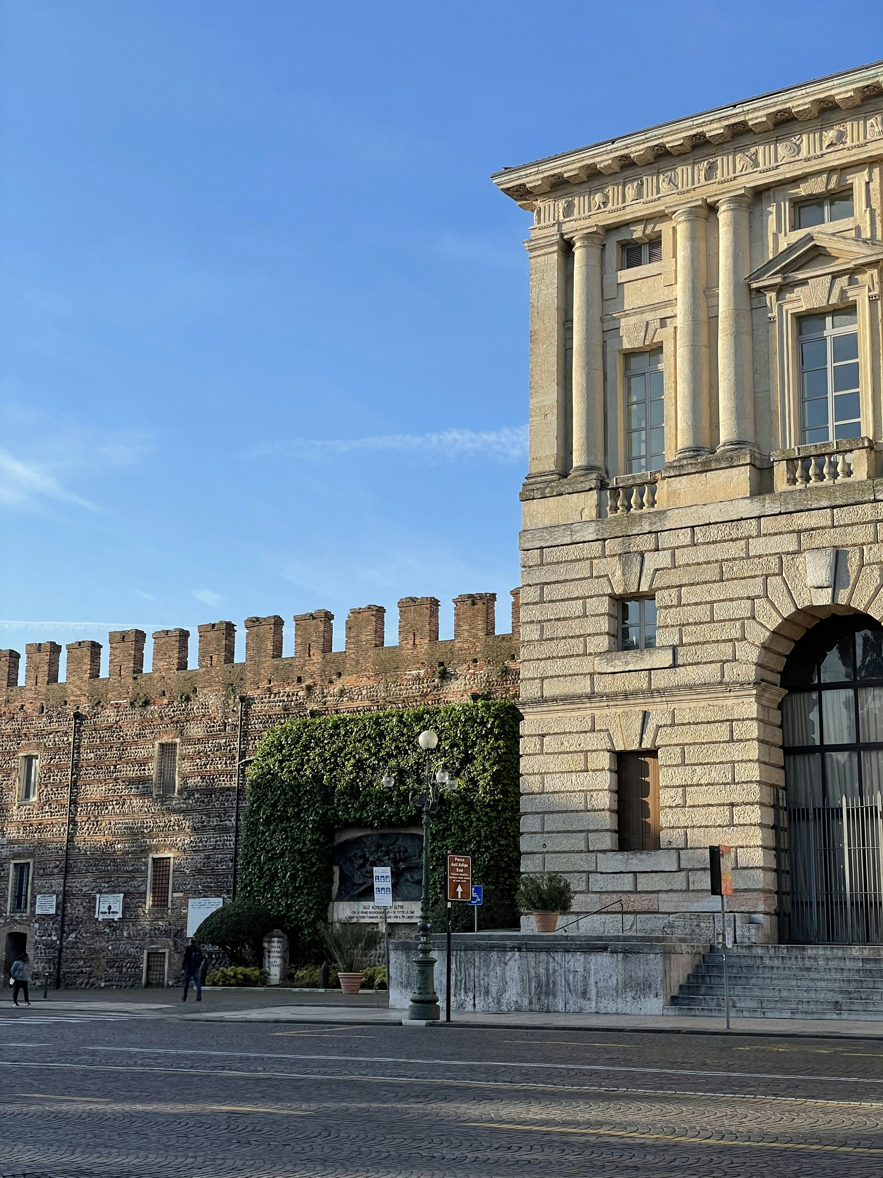 Photo by michaelmartinelli