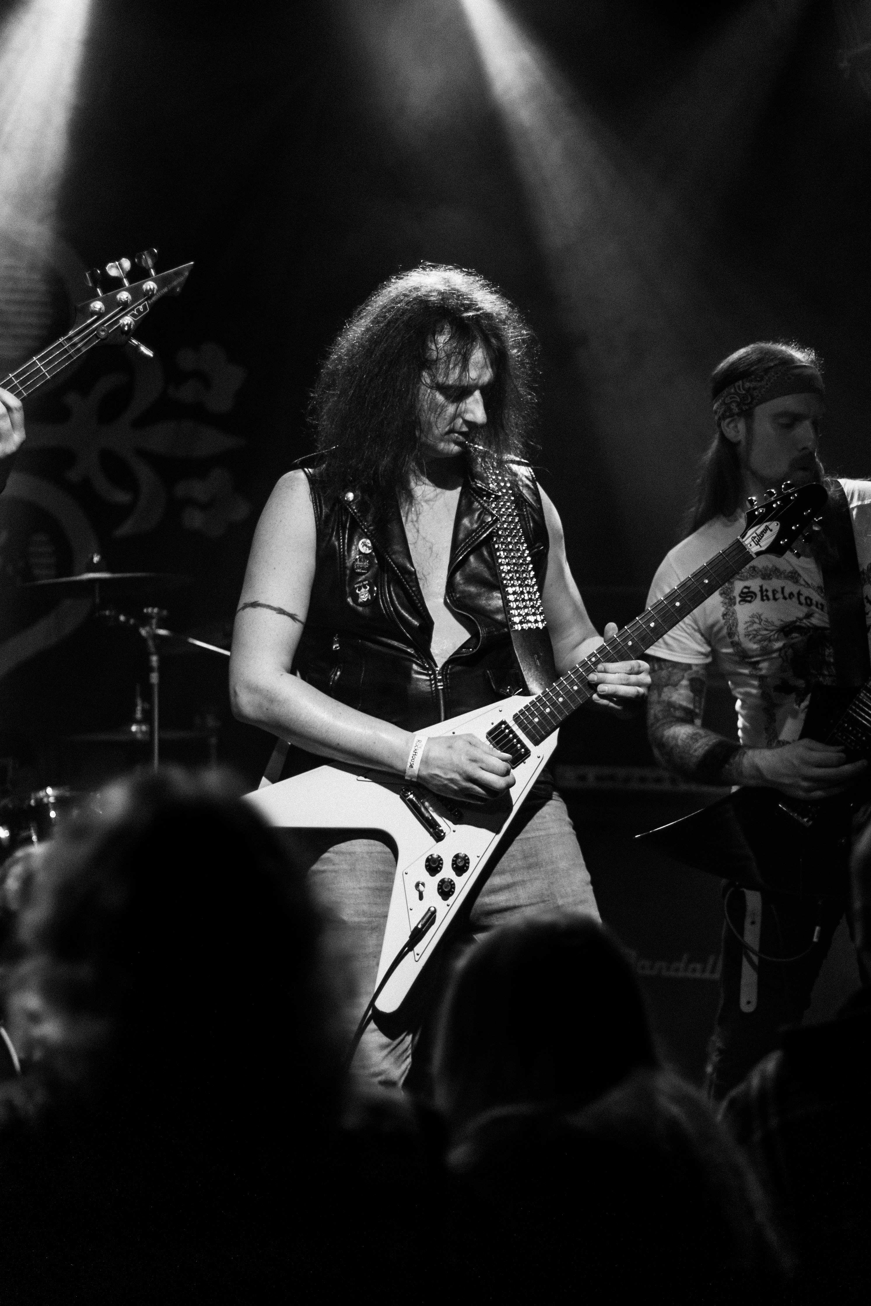 Os 10 Maiores Guitarristas de Todos os Tempos: Legado e Estilo de Tocar