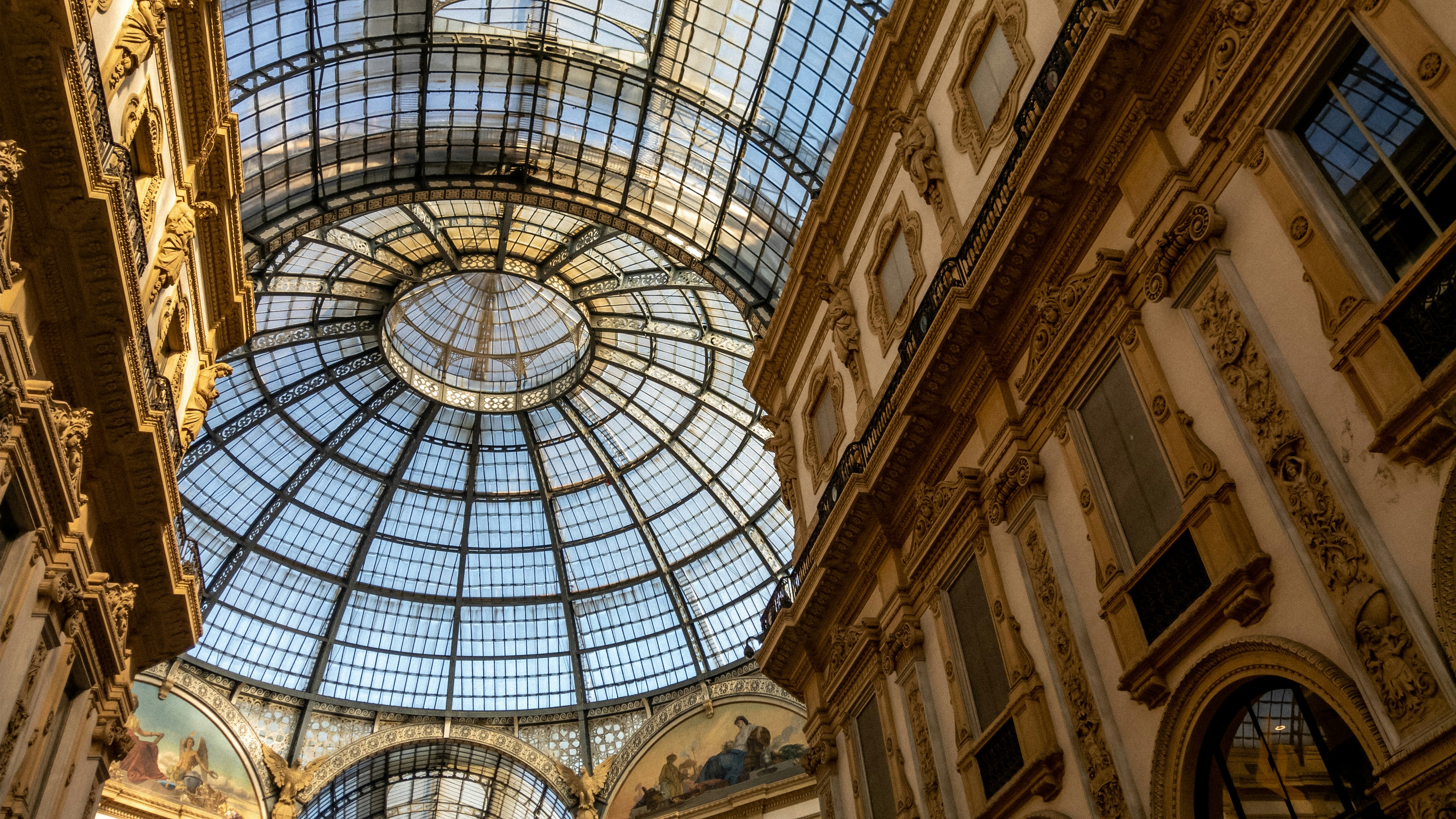 a large domed building with a glass ceiling