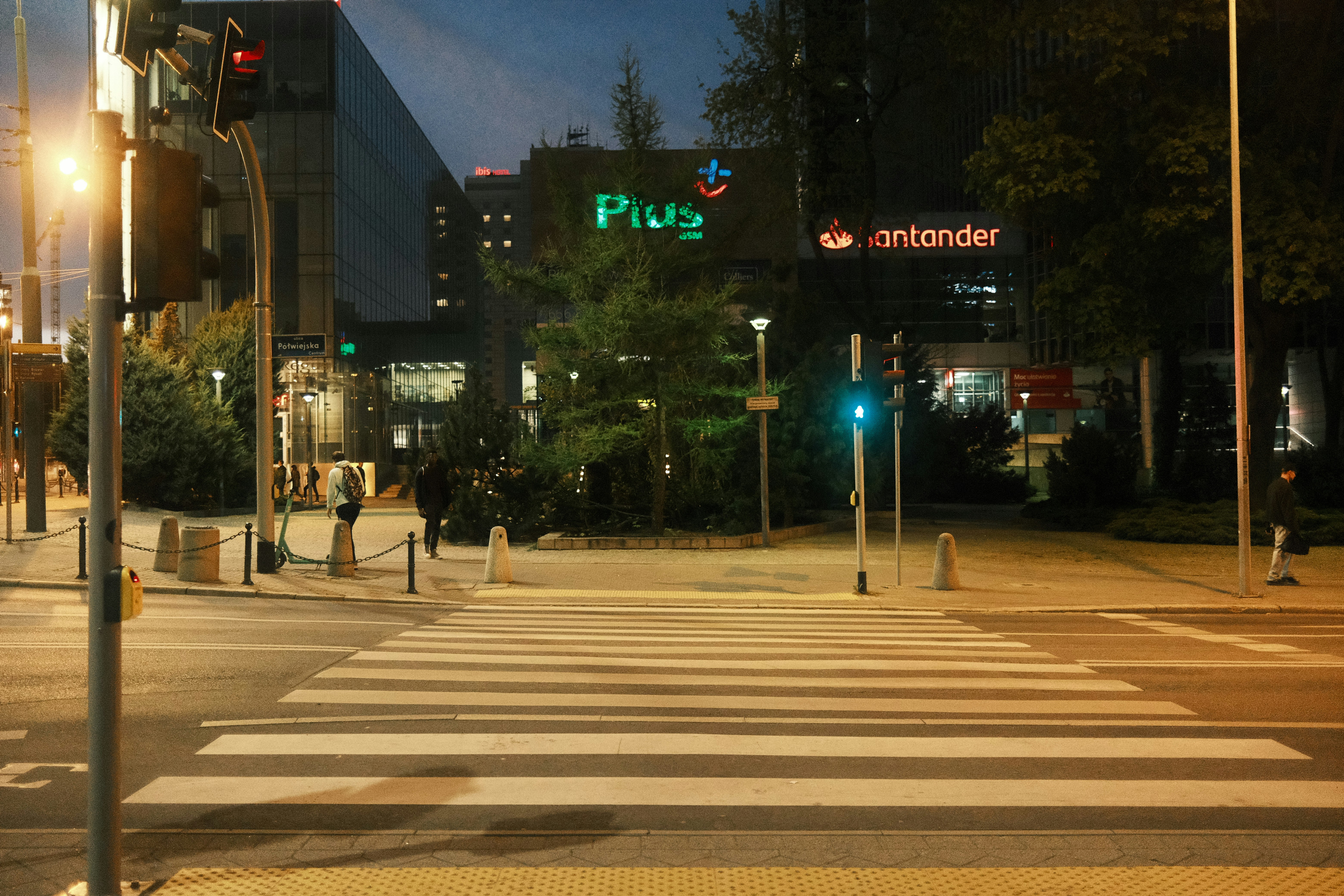 Photo by egorkomarov