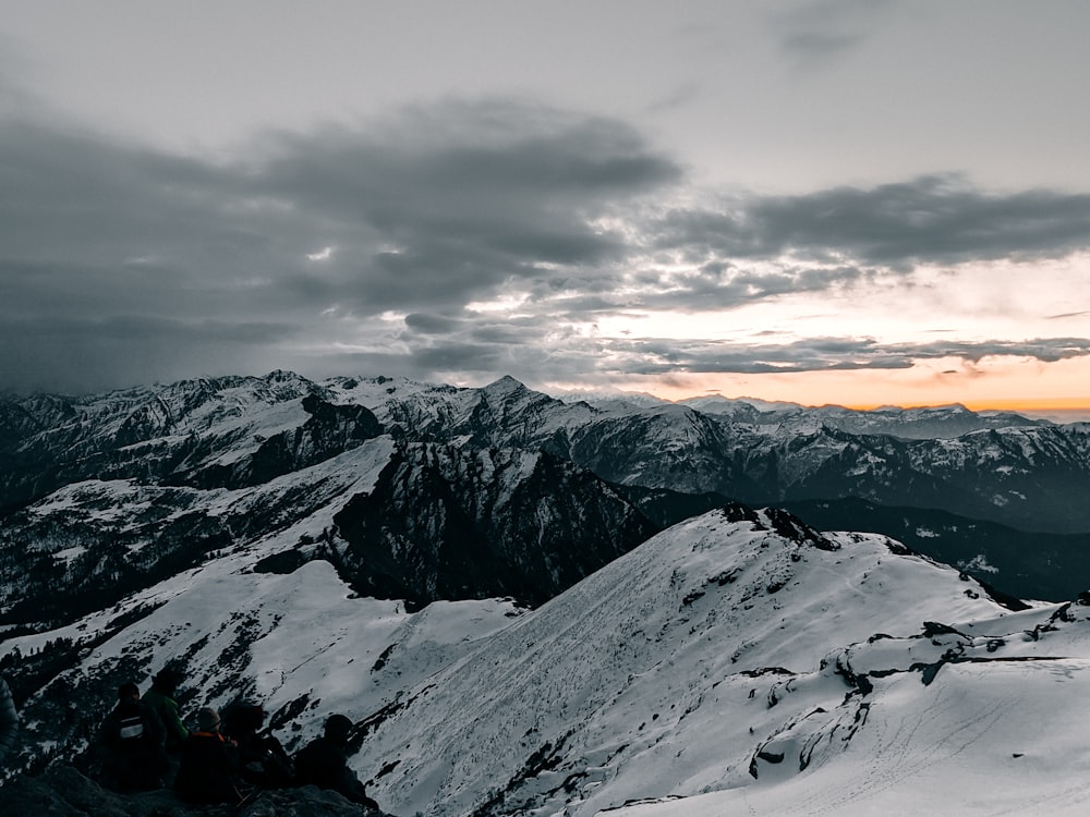 a snowy mountain range