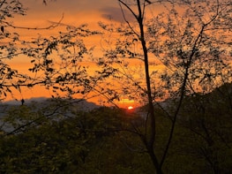 Sunset over the Reserva do Ibirá, highlighting the natural beauty of Serrana.