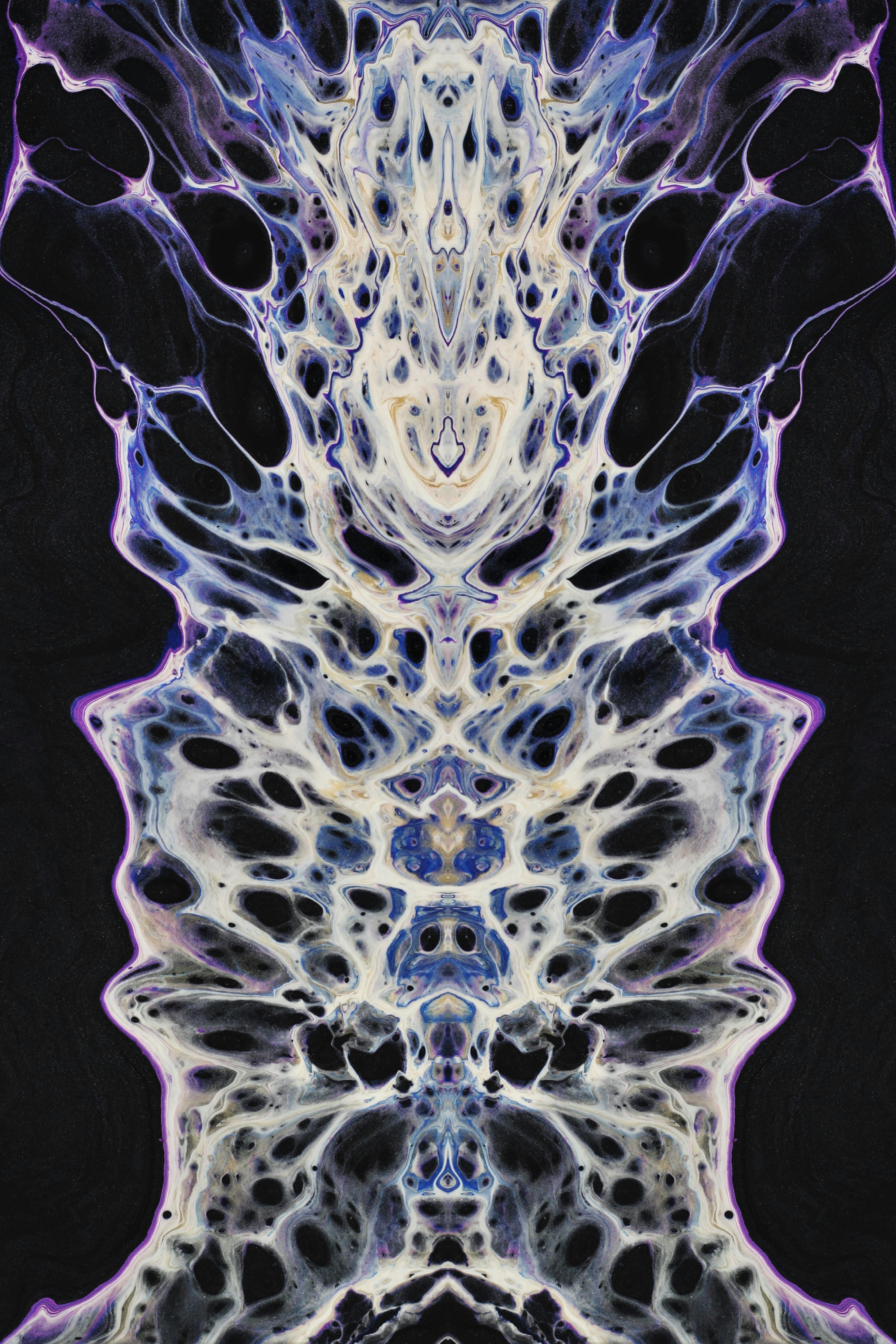 gray computer monitor