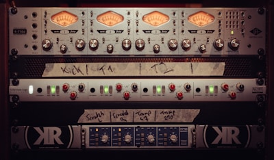 a close up of a stereo