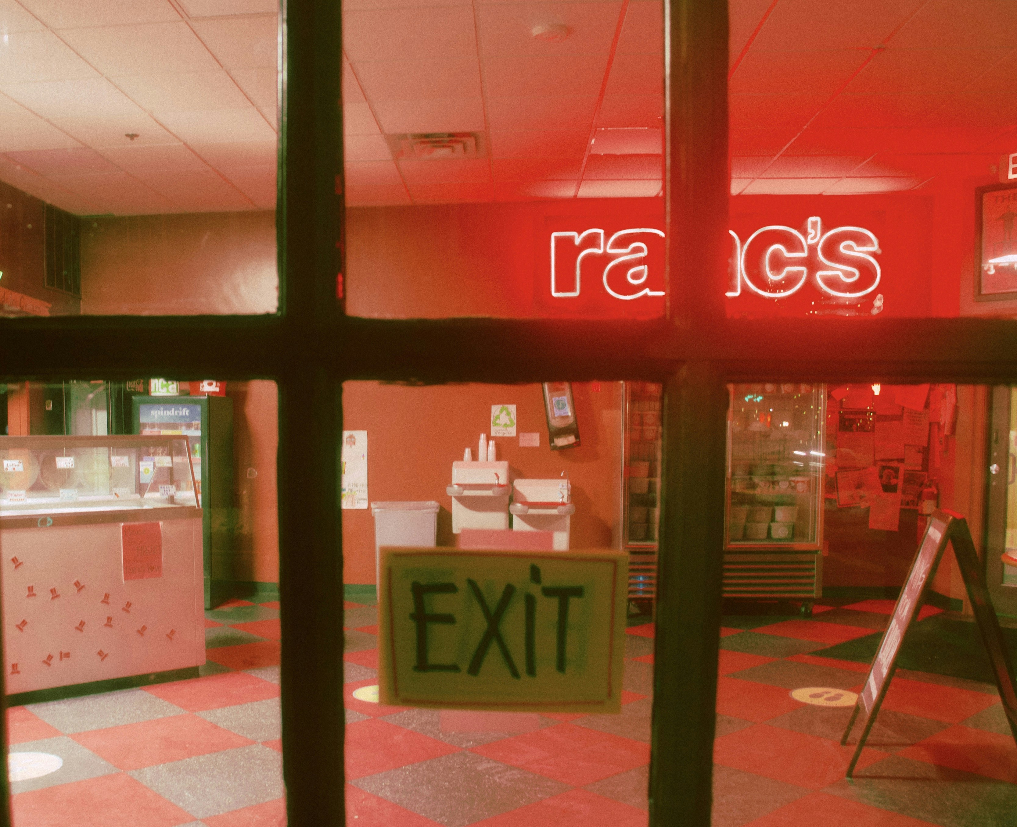 Ross Stores surges on 40% earnings beat, $2.55B buyback plan