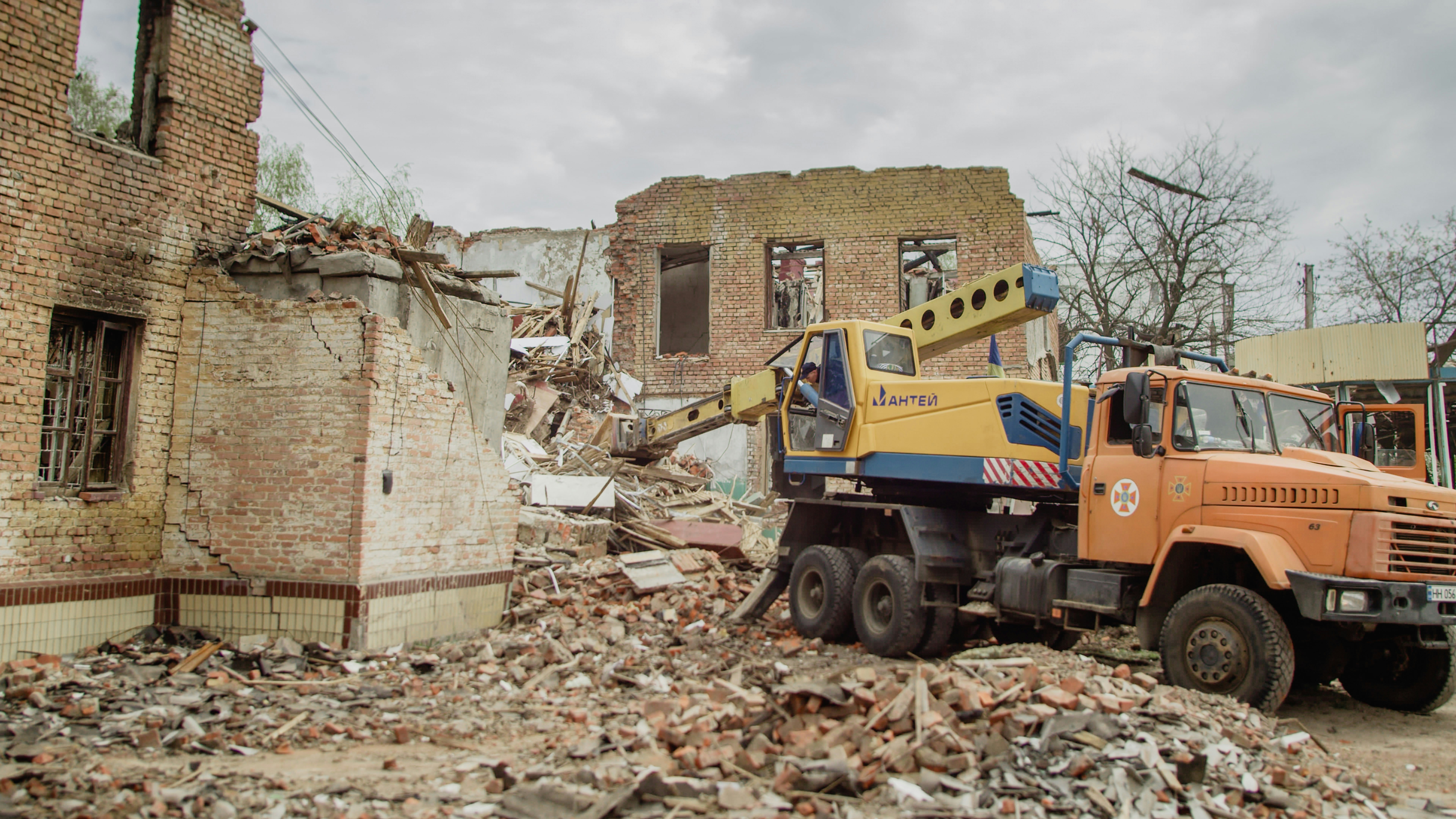 Understanding the Risks of Urban Development on Sedimentary Basins