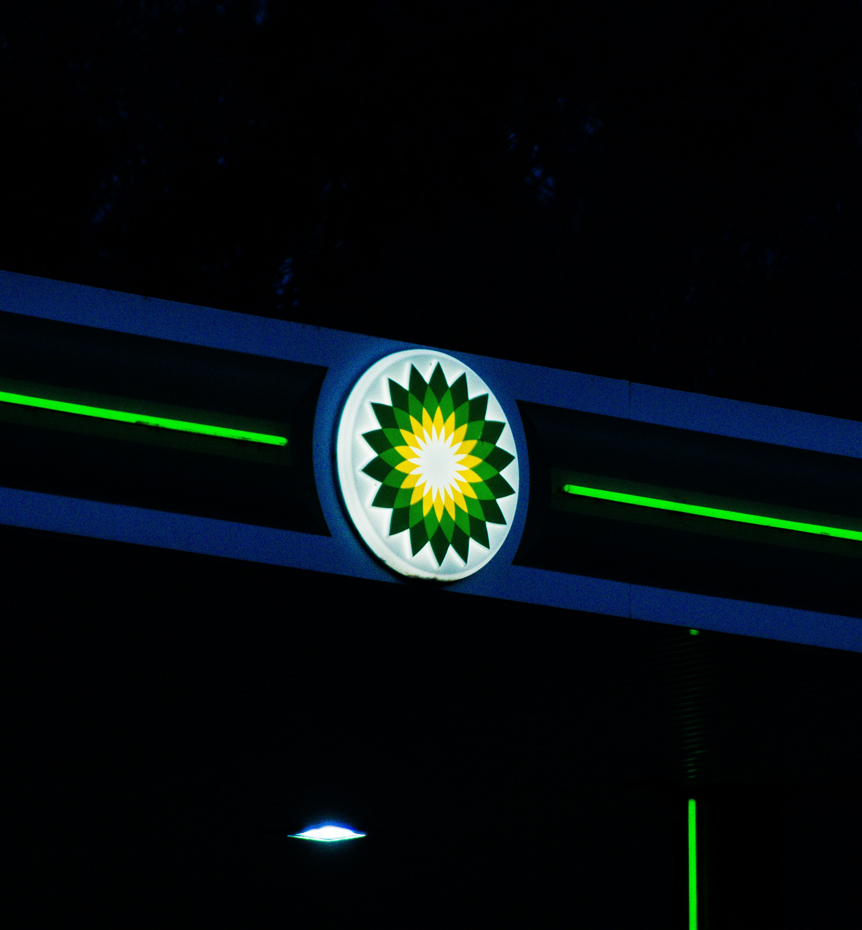 BP names Murray Auchincloss as permanent CEO after leadership transition