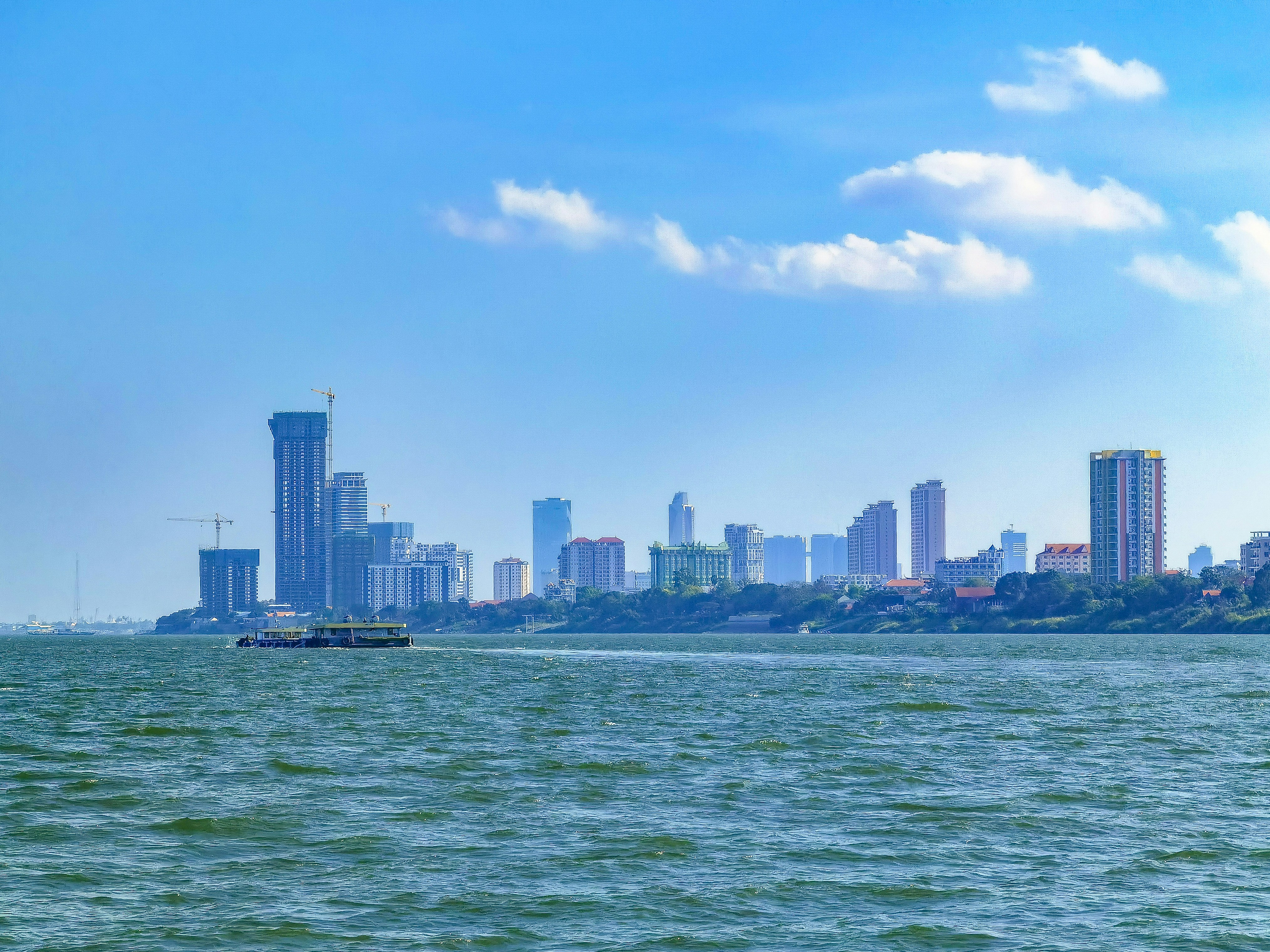 Photo by thoeunratana