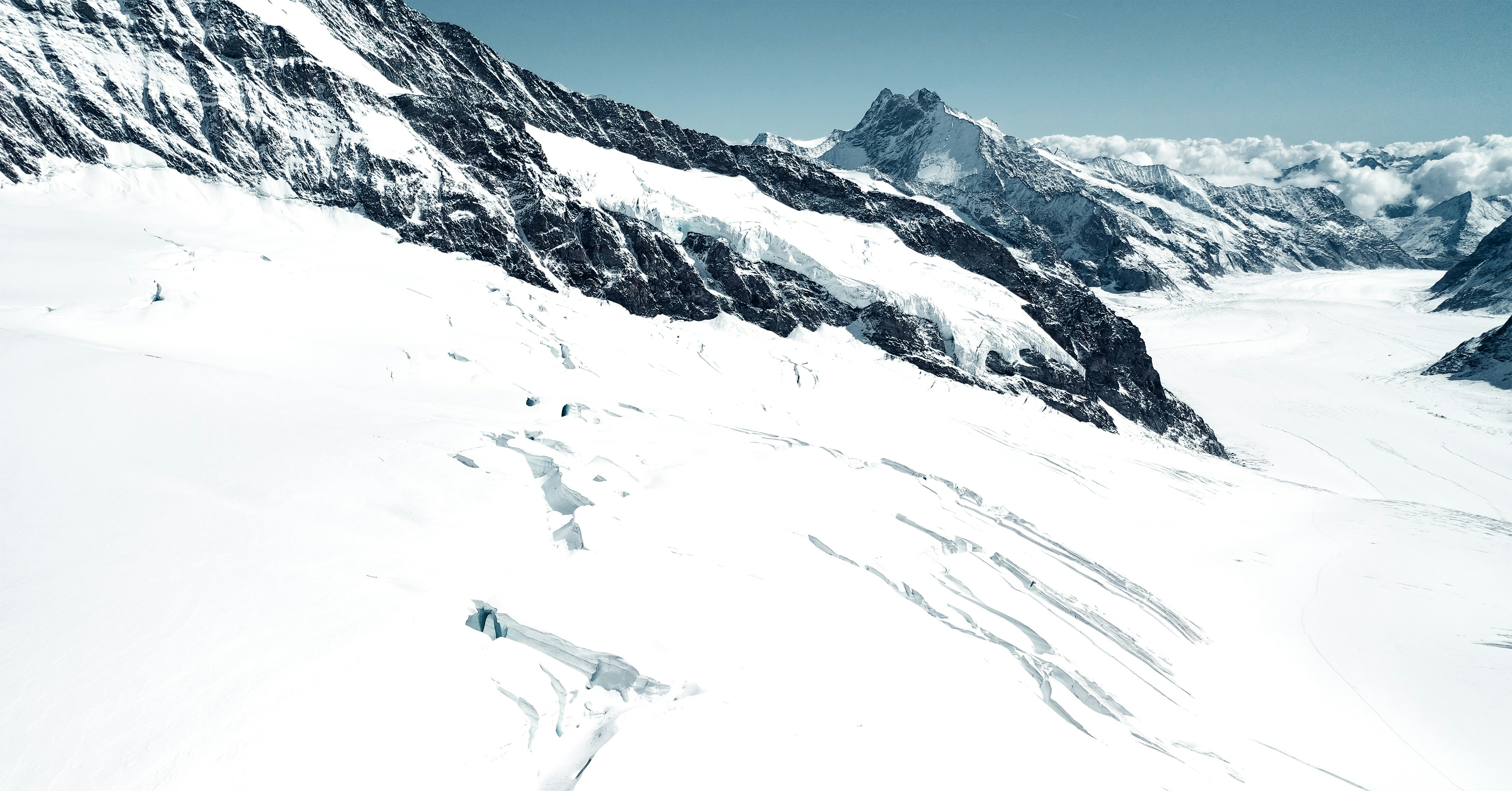 a snowy mountain side