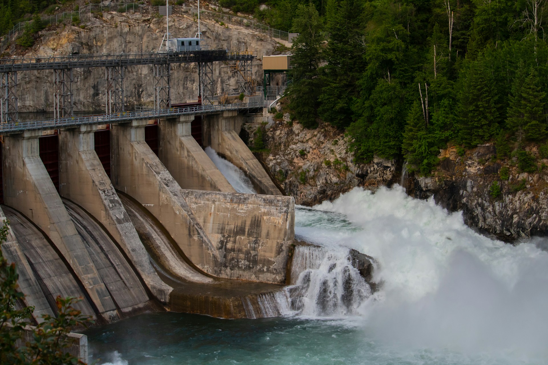 a dam with a bridge over it