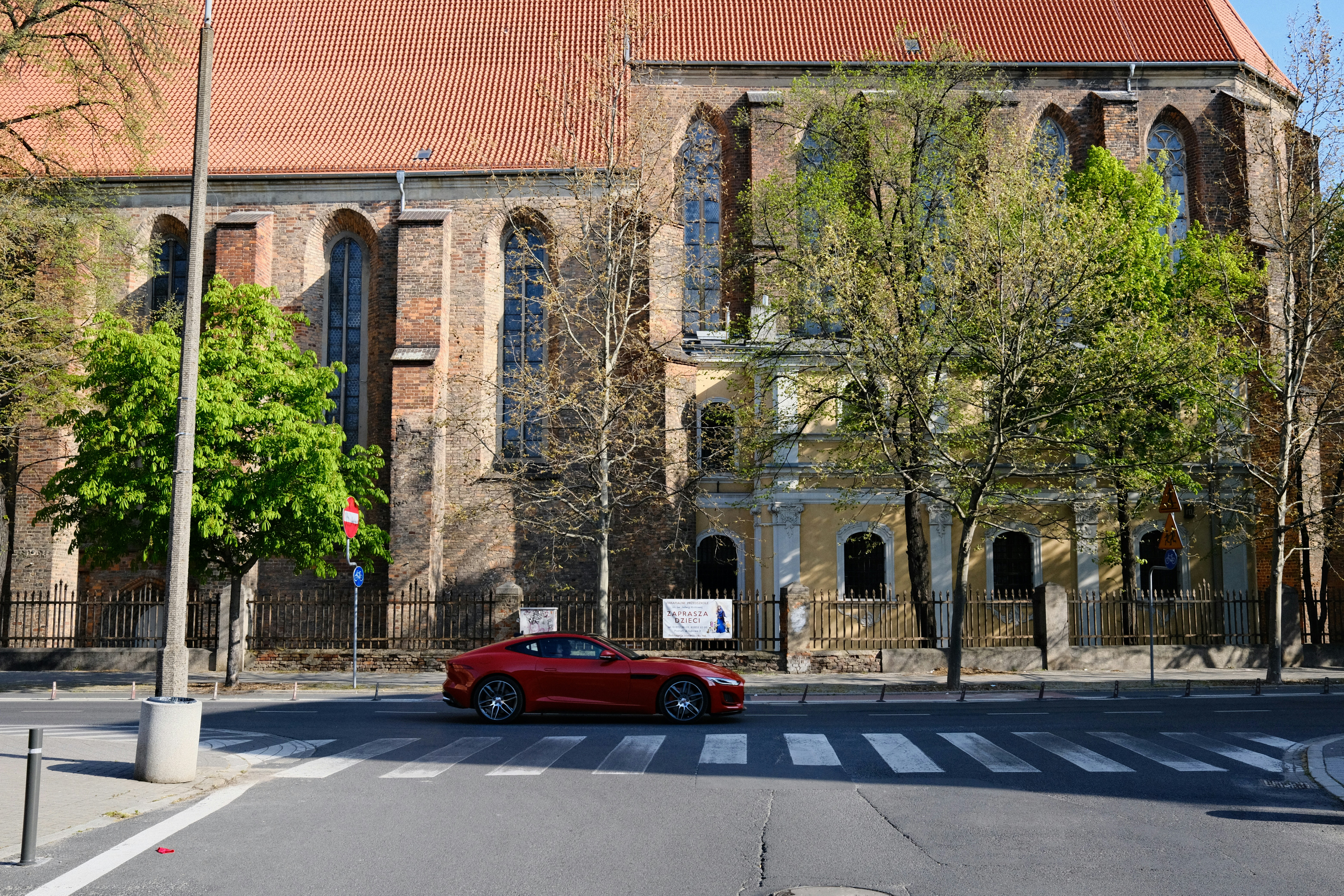 Photo by egorkomarov