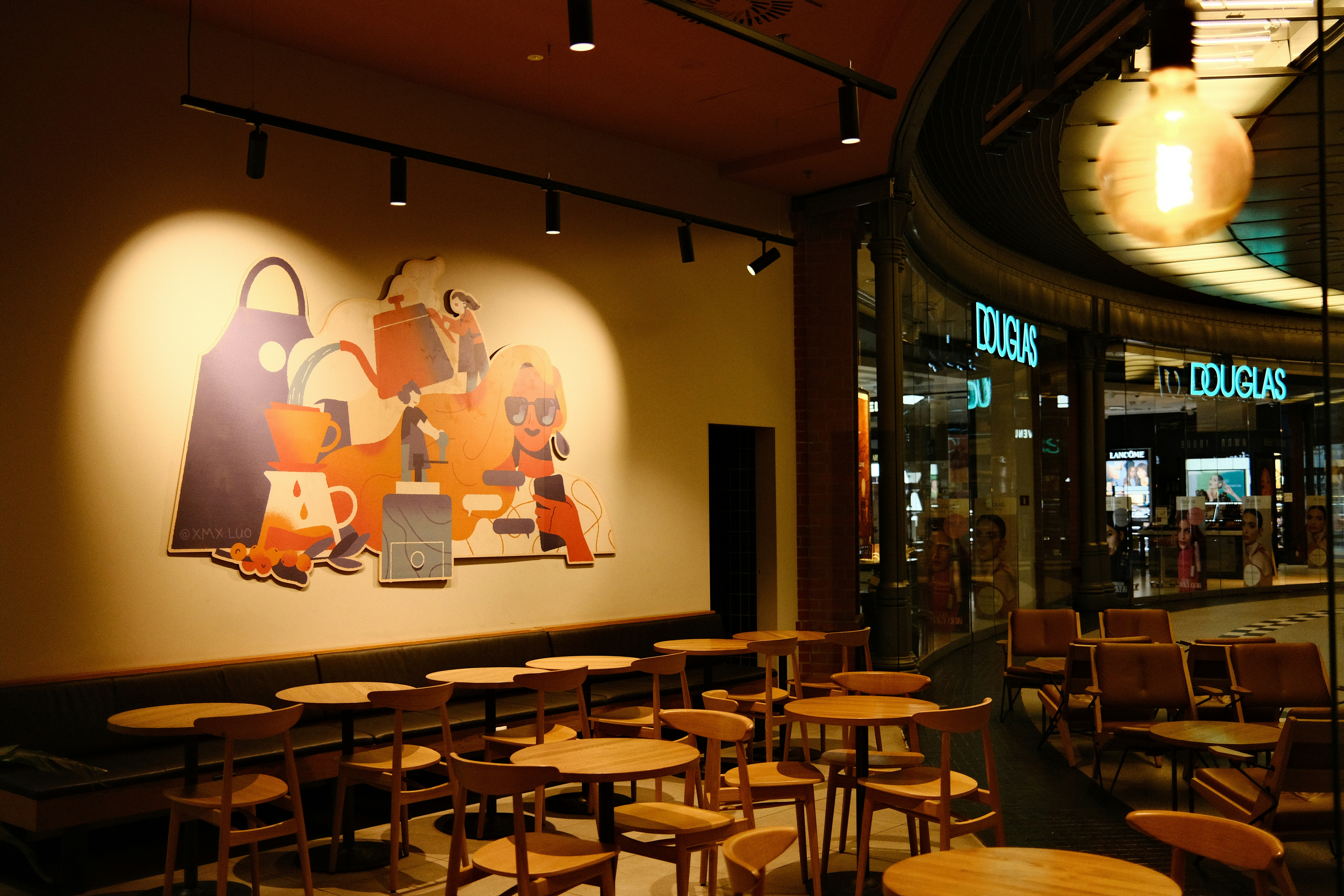 Photo by egorkomarov