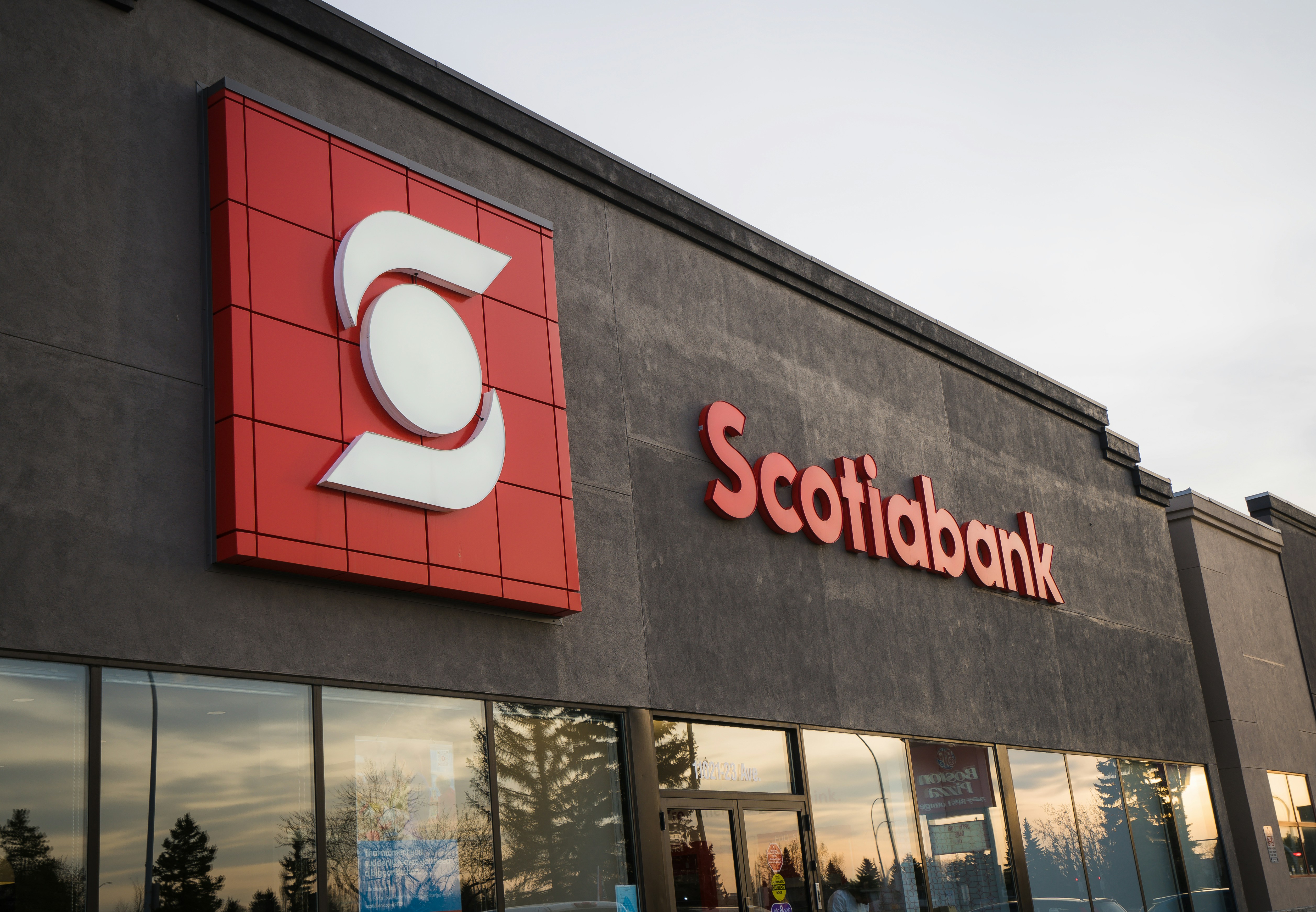 Kredyty dla młodych: Jak zdobyć finansowanie na swoje cele