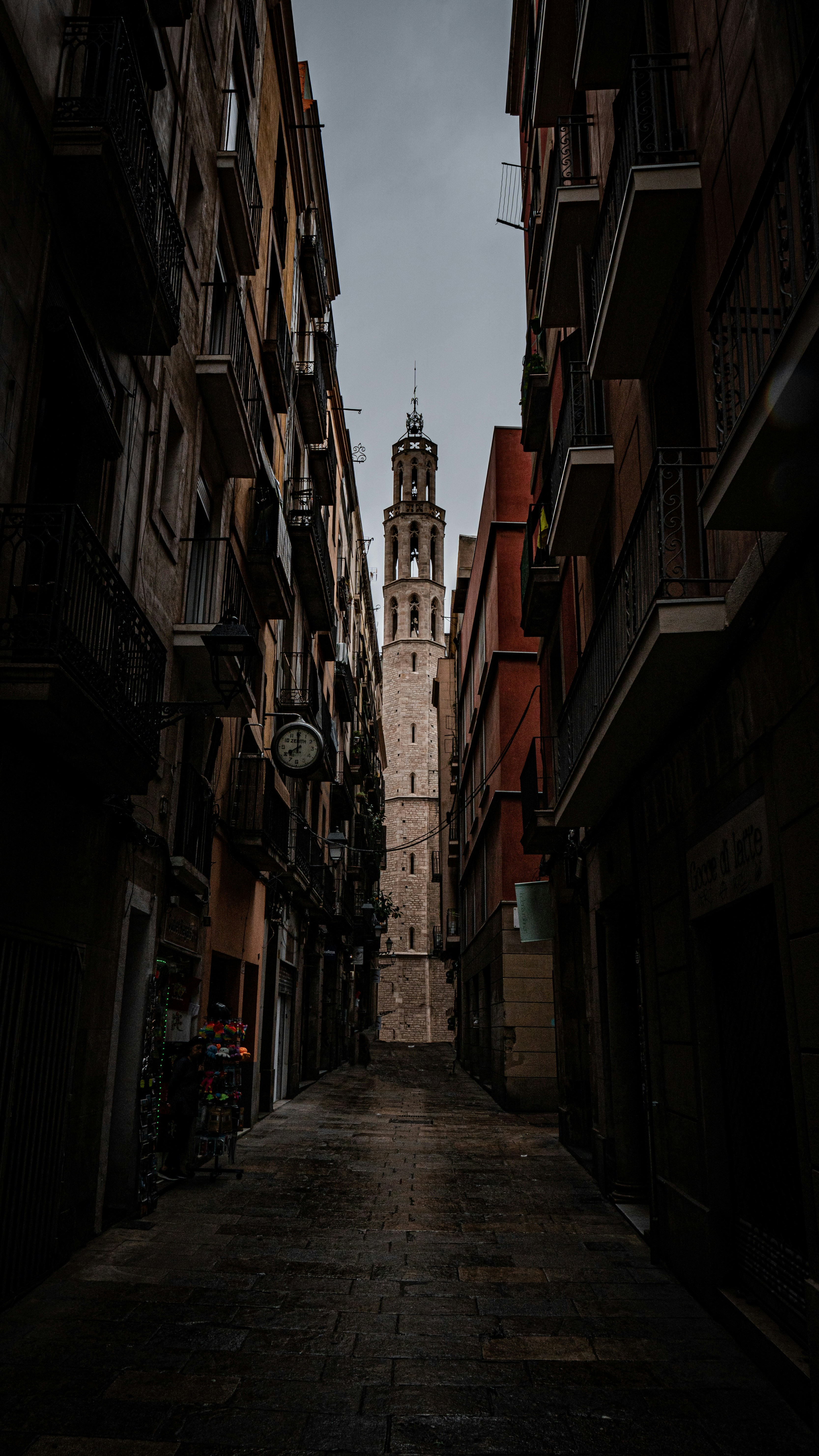 photo-1651611731198-a997c13da260?ixid=M3wxMjA3fDB8MXxzZWFyY2h8MjB8fGNlcnJhamVyb3MlMjBzZXZpbGxhfGVufDB8fHx8MTc1NTk5MjY1Mnww\u0026ixlib=rb-4.1.0