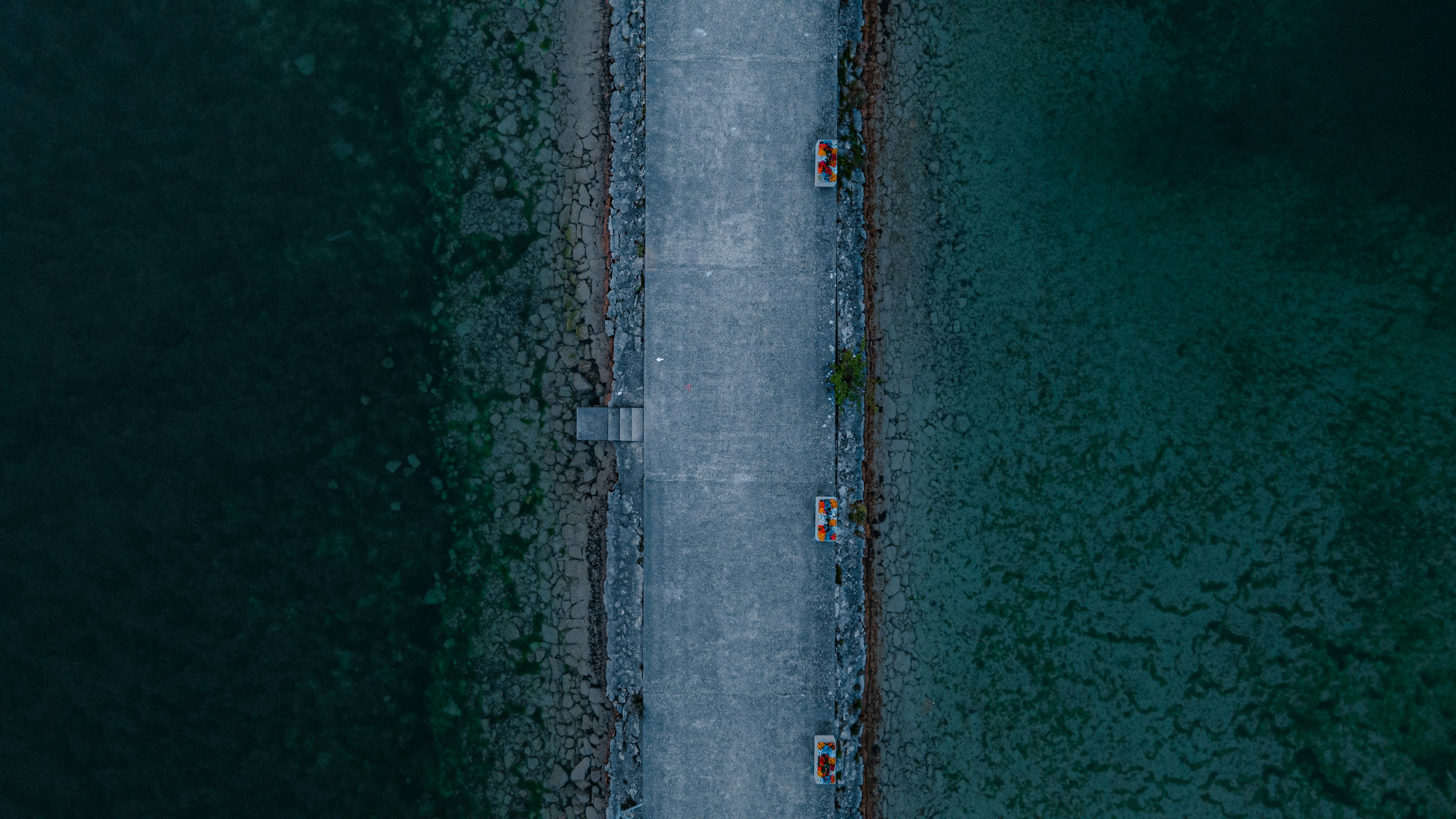 Photo by luca_herren