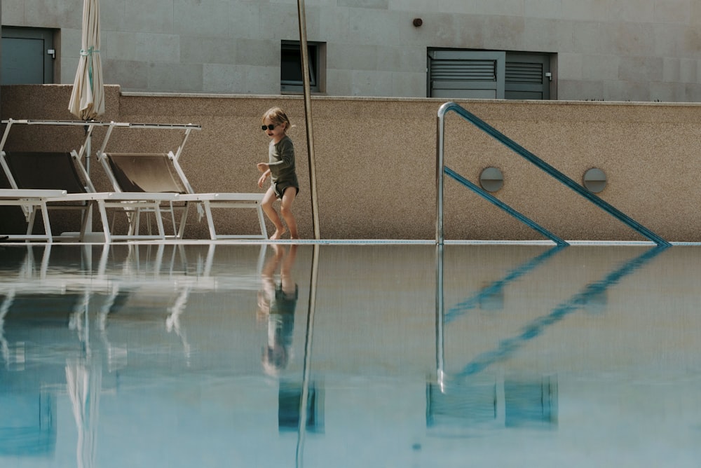 a person in a swimming pool