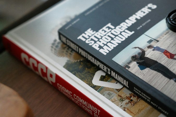 Explorando el Arte de Documentales y Novelas
