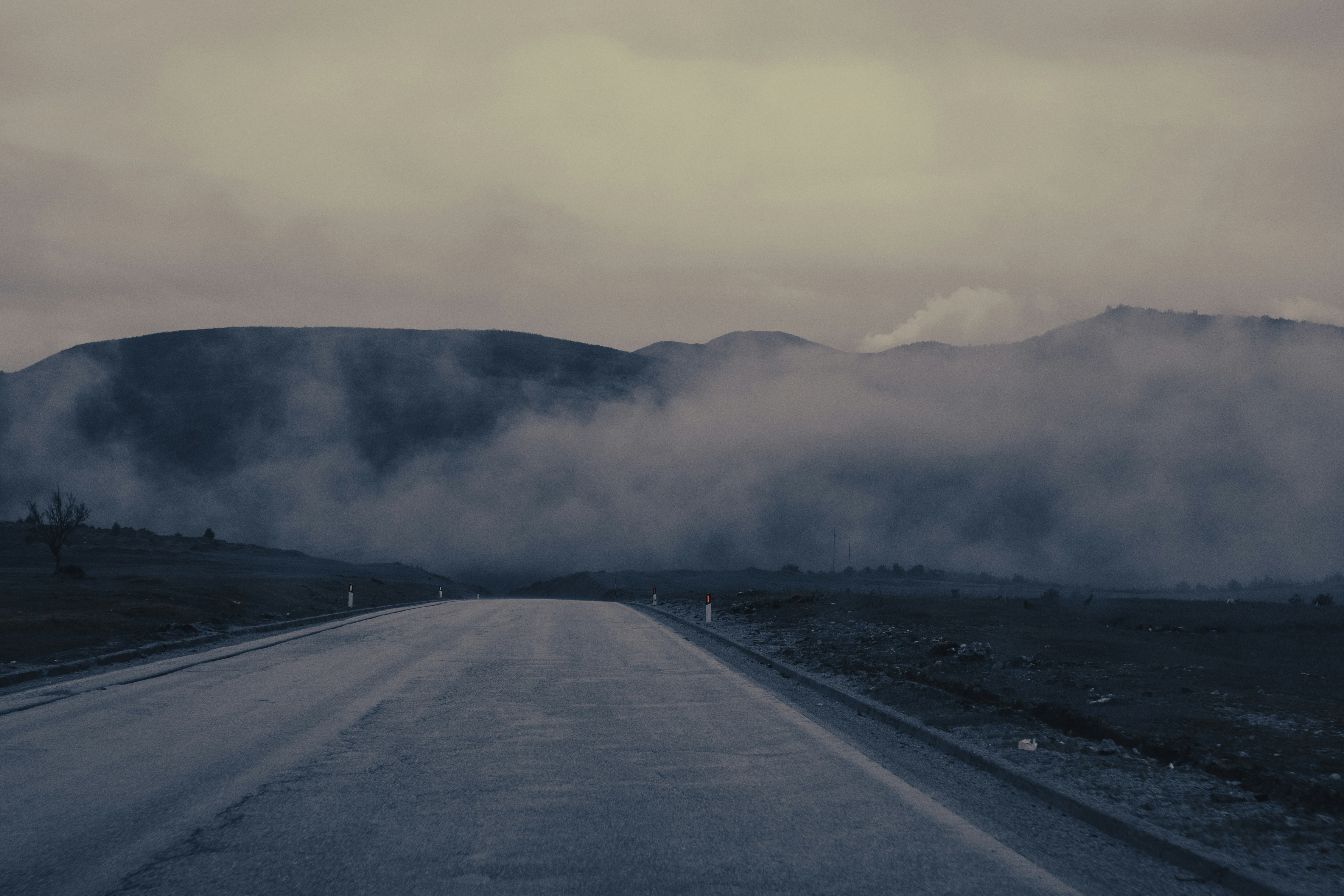 How to Plan a Campervan Stop Near Luxury Coastal Homes in Southern France