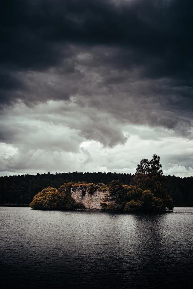 Rothiemurchus & Loch an Eilein walk