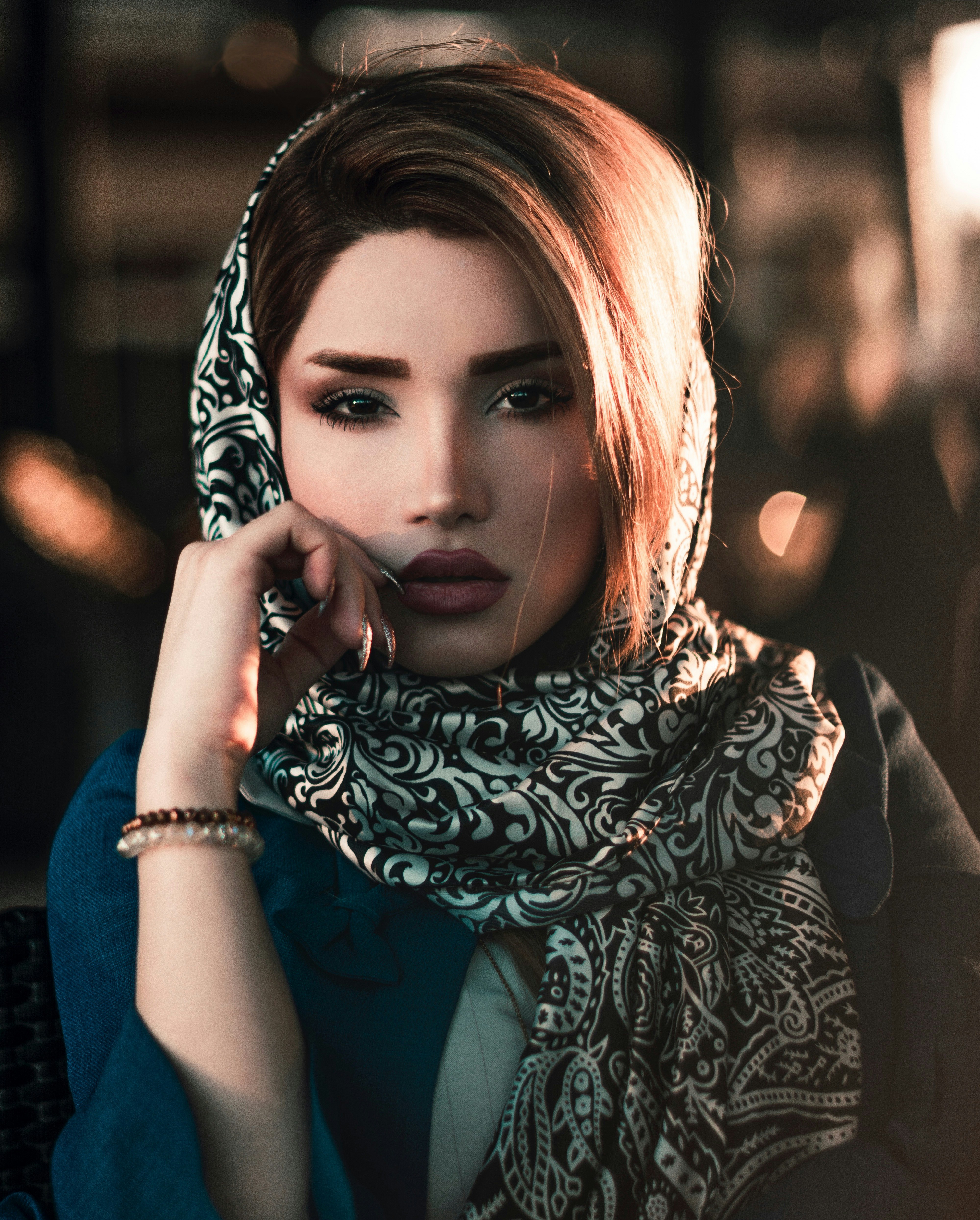 photo-1651771441901-4ddd5c4087a4?ixid=M3