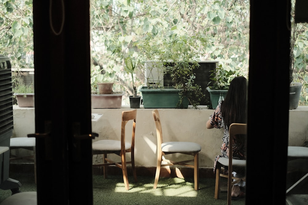 a table and chairs in a room