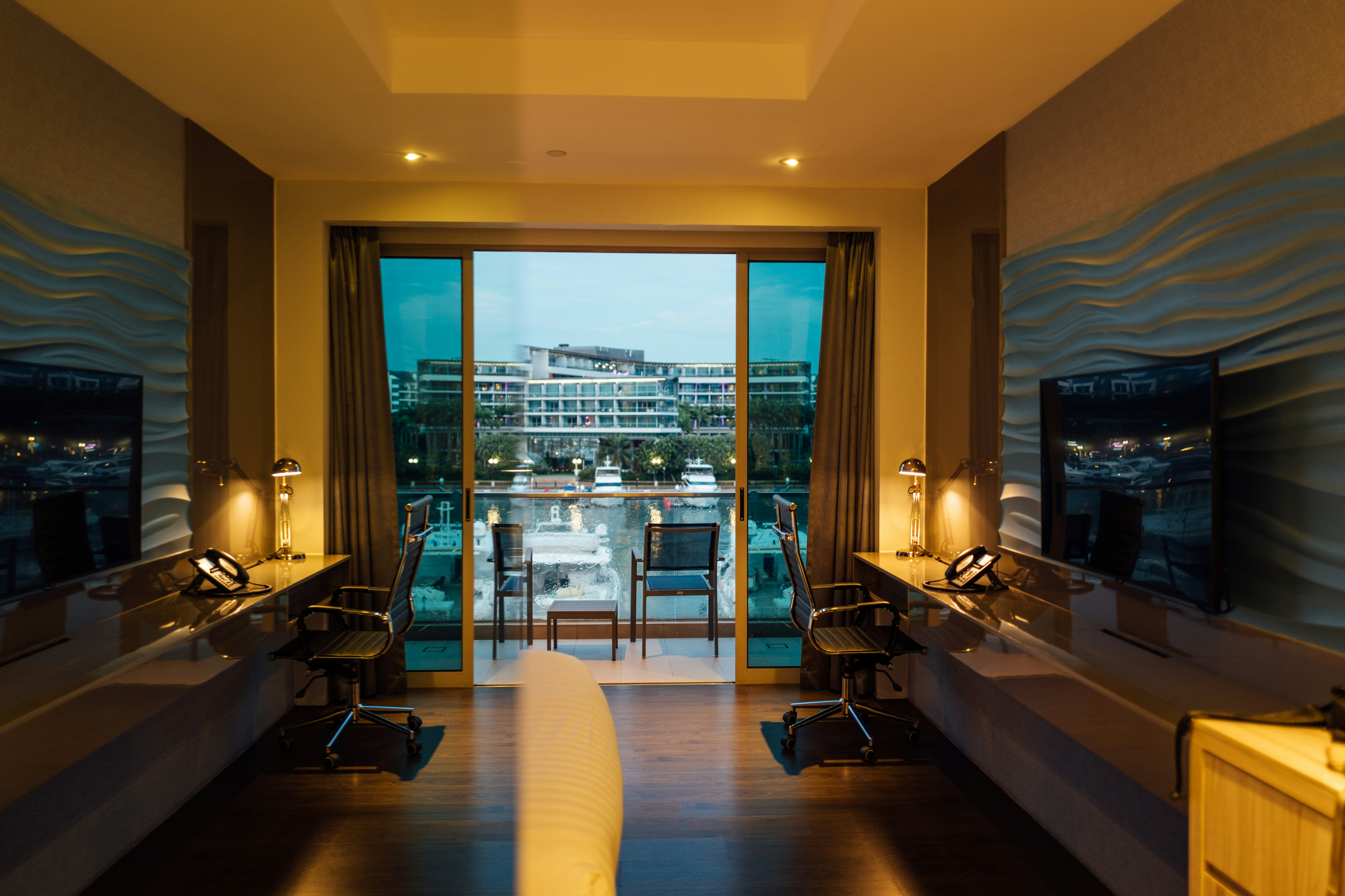 Photo by chuttersnap