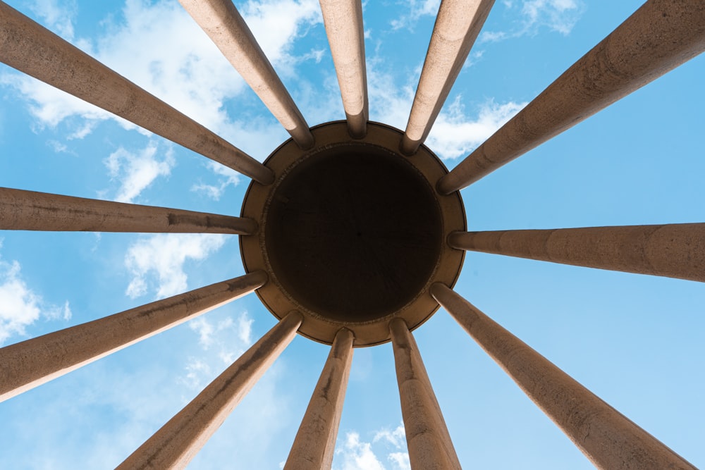 une vue d’un bâtiment