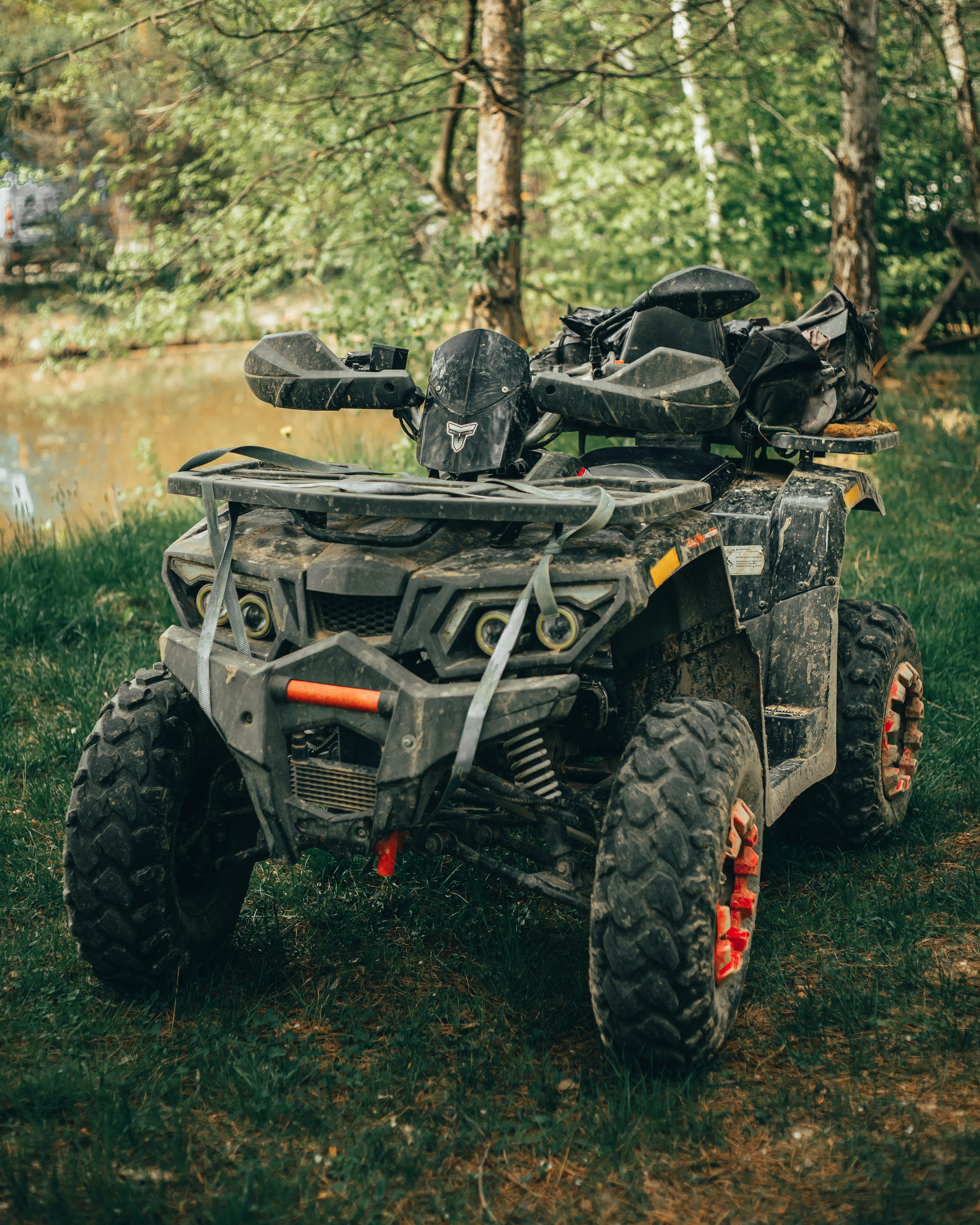 Foto zum Thema Ein Fahrzeug mit großem Motor Kostenloses Bild zu