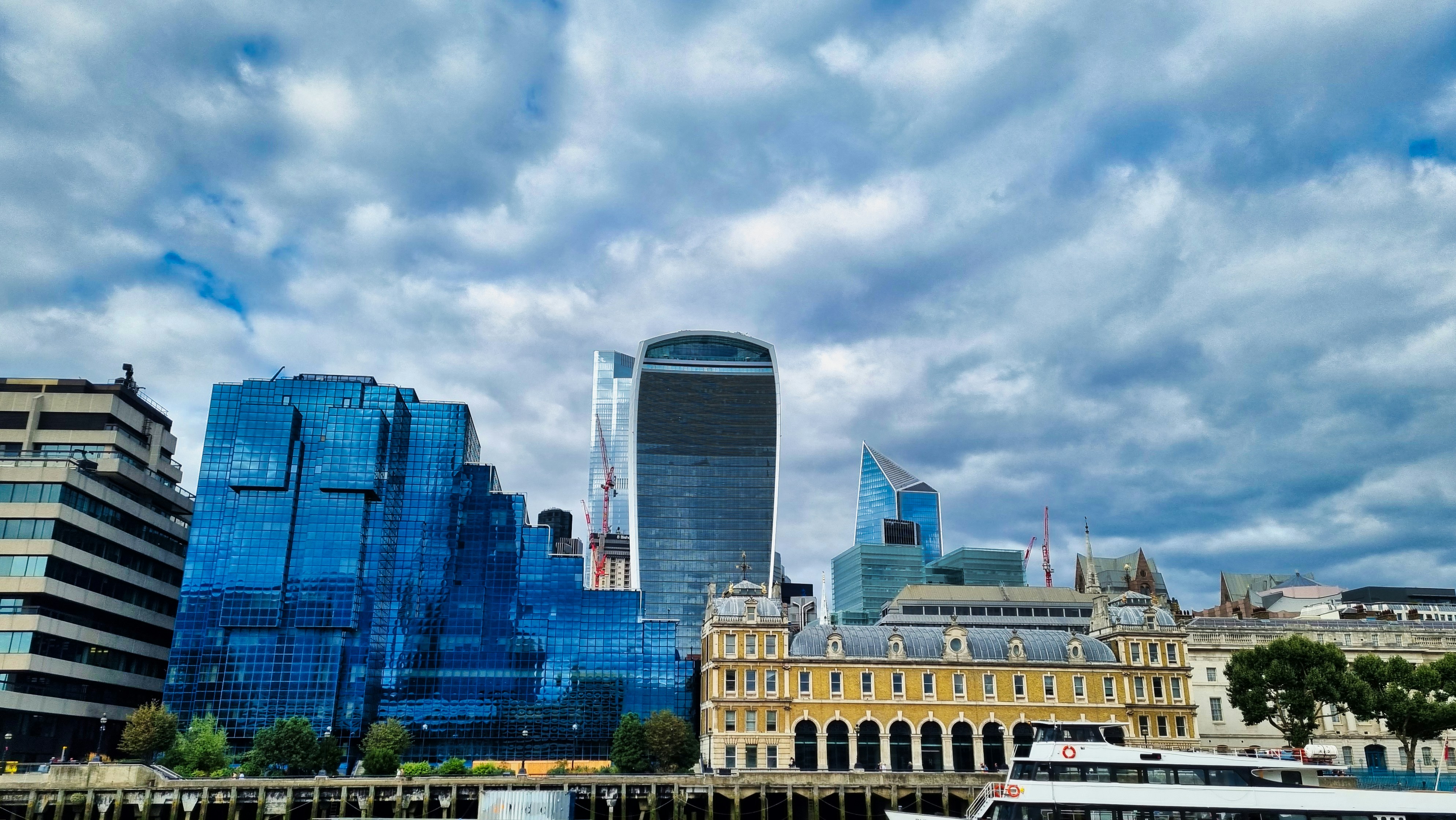 The Walkie-Talkie Skyline