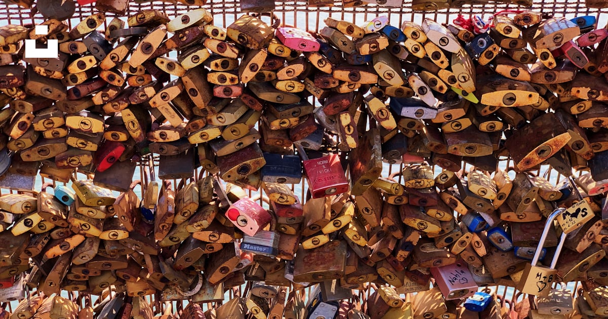 A large pile of locks photo – Free Love locks Image on Unsplash