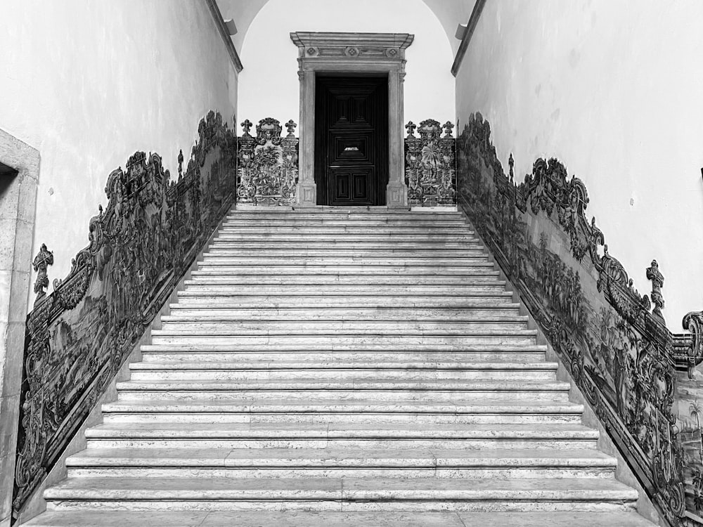 a staircase leading to a door