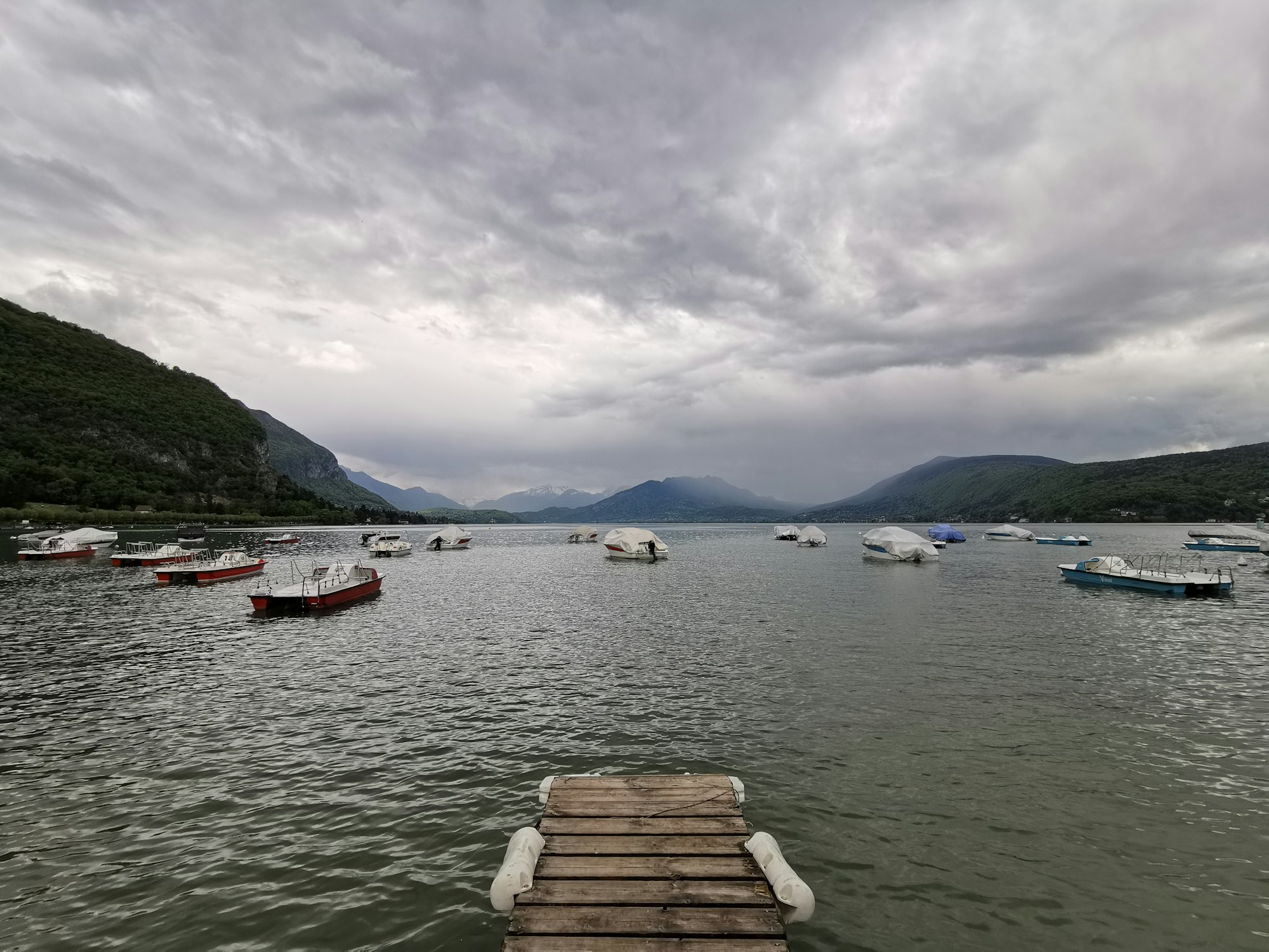 Discovering Annecy-le-Vieux's Local Cuisine: Dishes, Restaurants, and Recipes