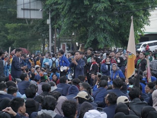 a crowd of people outside