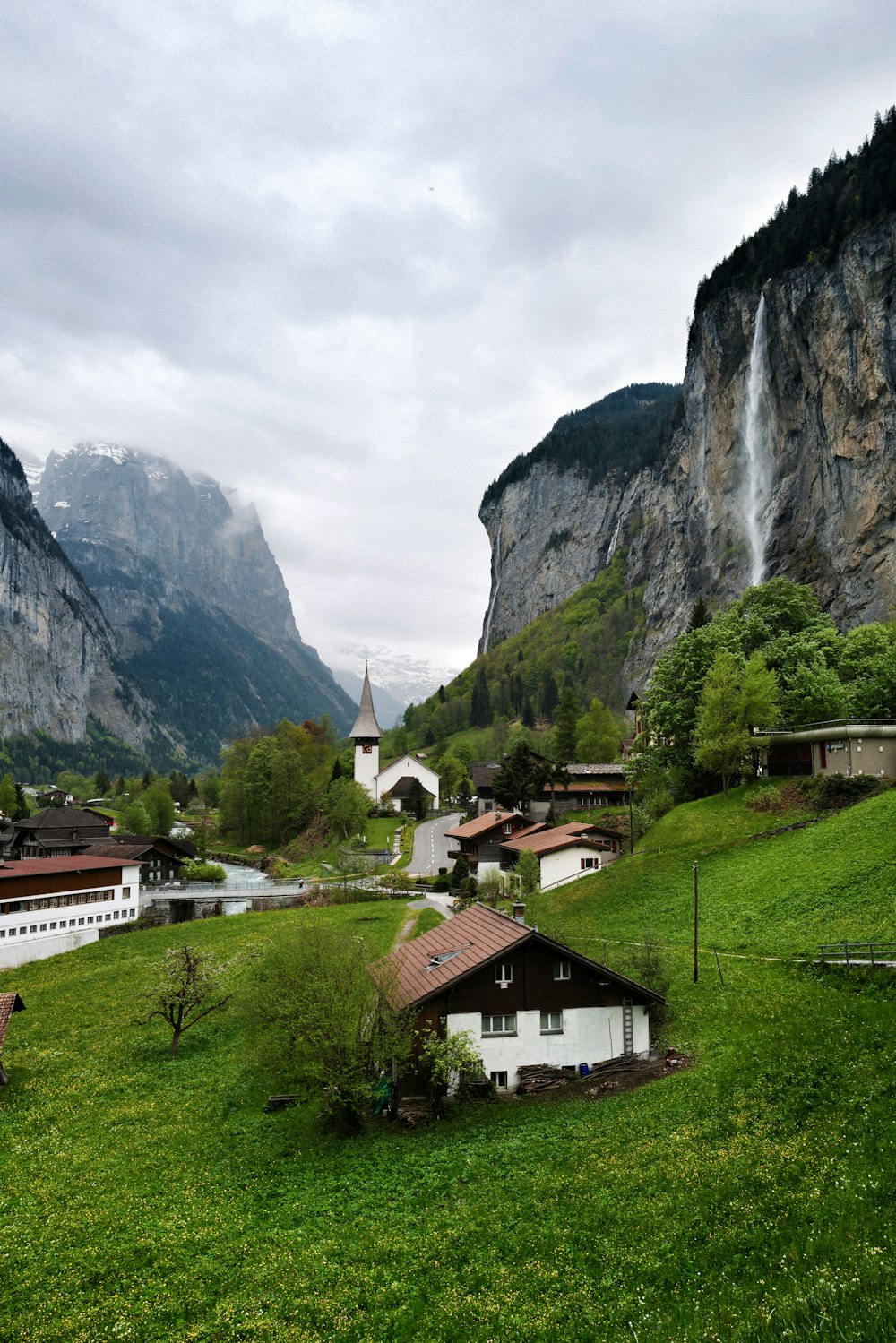 a small town in between mountains