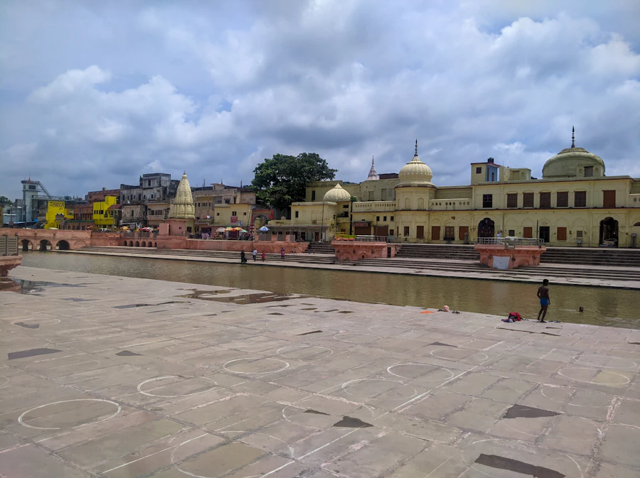 Temple courtyard and waterfront in Ayodhya