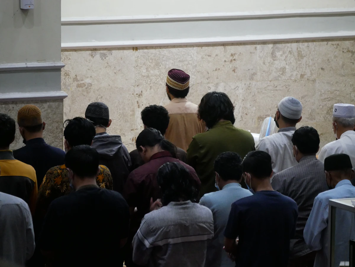 Indahnya Sholat Tarawih Bersama