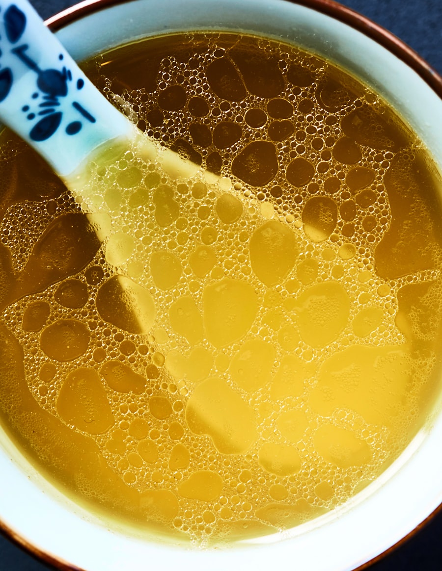 Caldo de Huesos con Jengibre y Cúrcuma para el Posparto