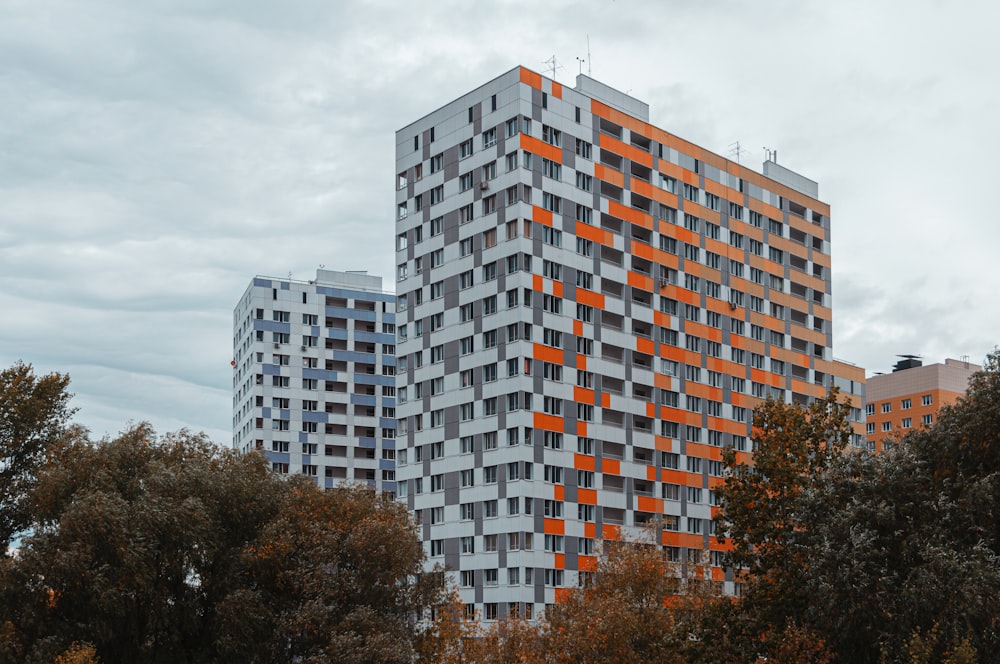 a tall building with many windows