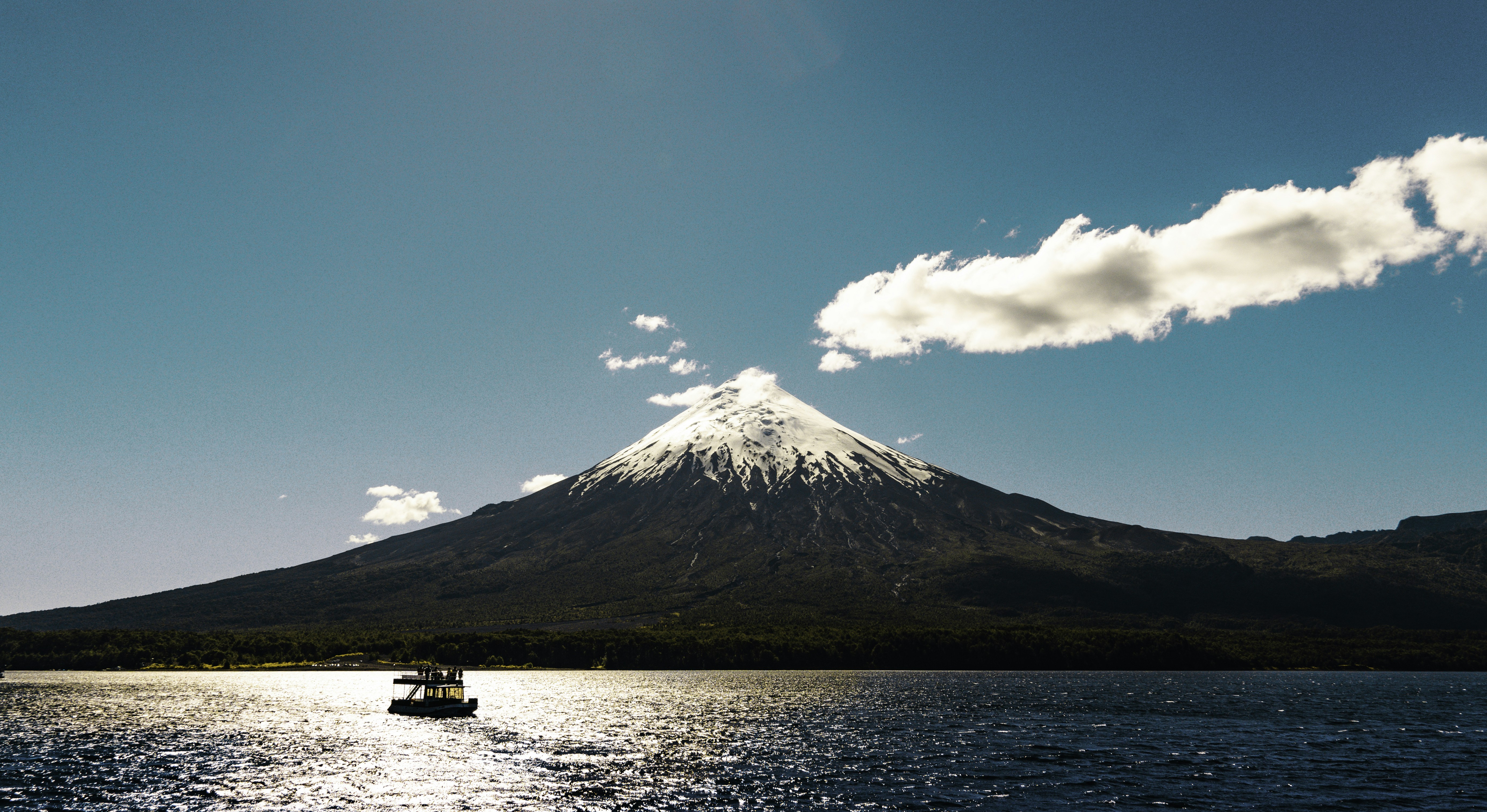 Photo by sebamatamala