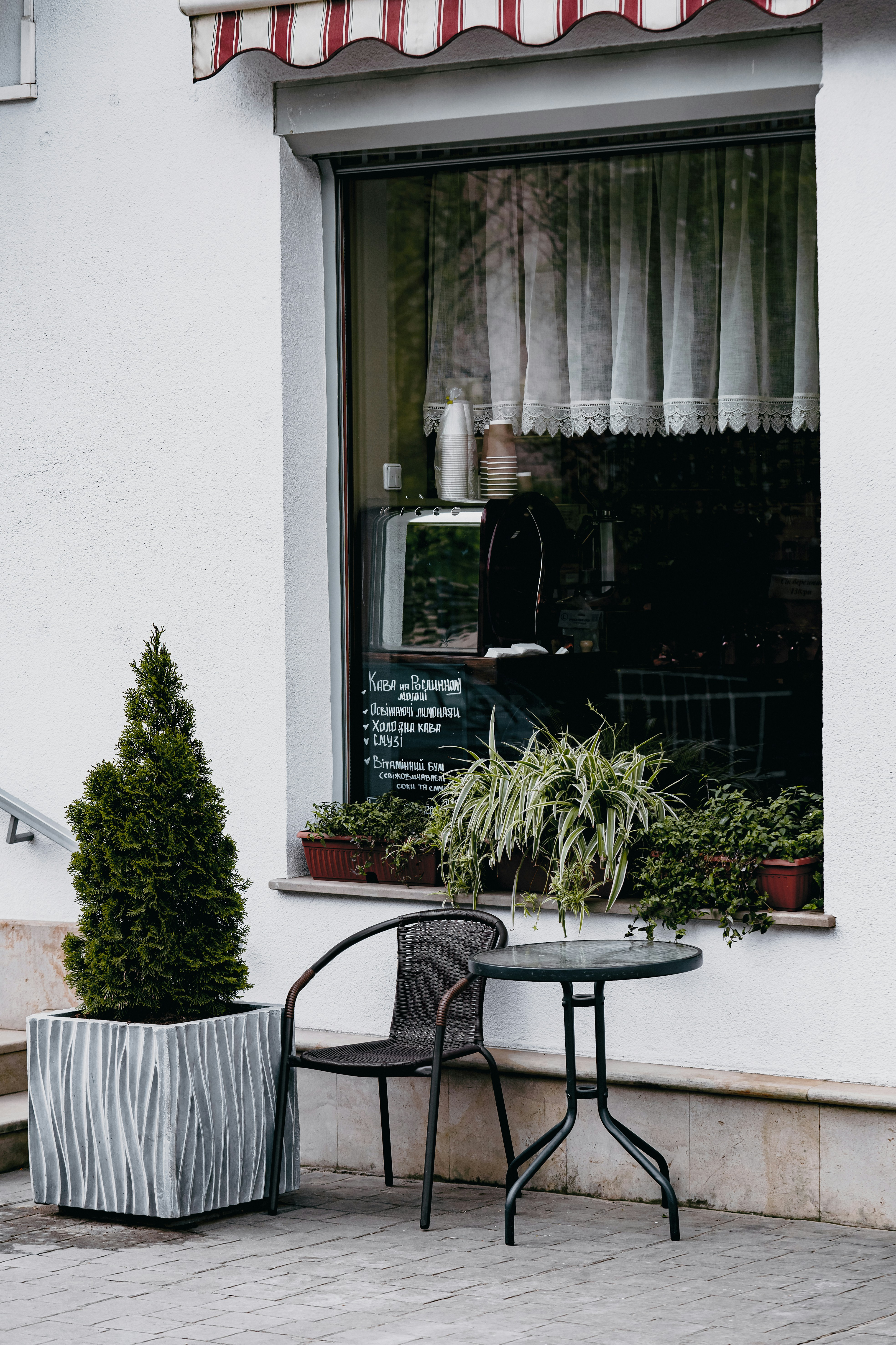 scandinavian patio decor, wallpaper, Scandinavian Patio Ideas: Before & After Transformations 6