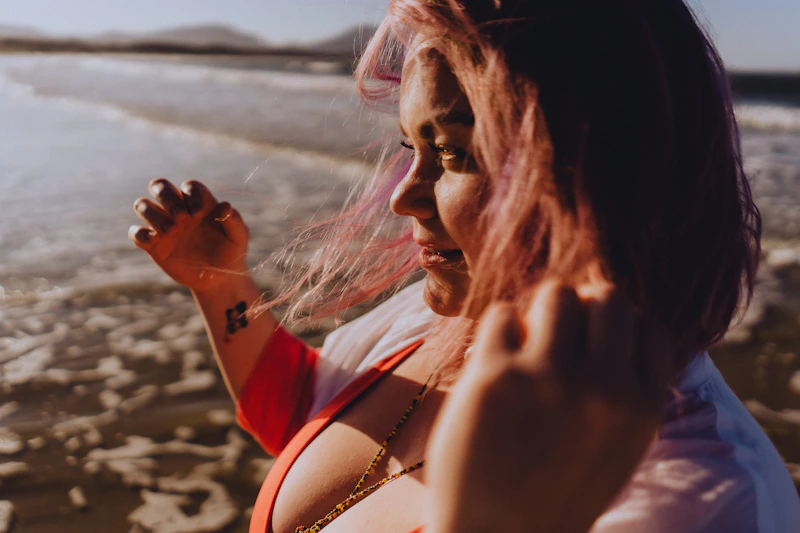 Expressive BBW woman with hands in her hair