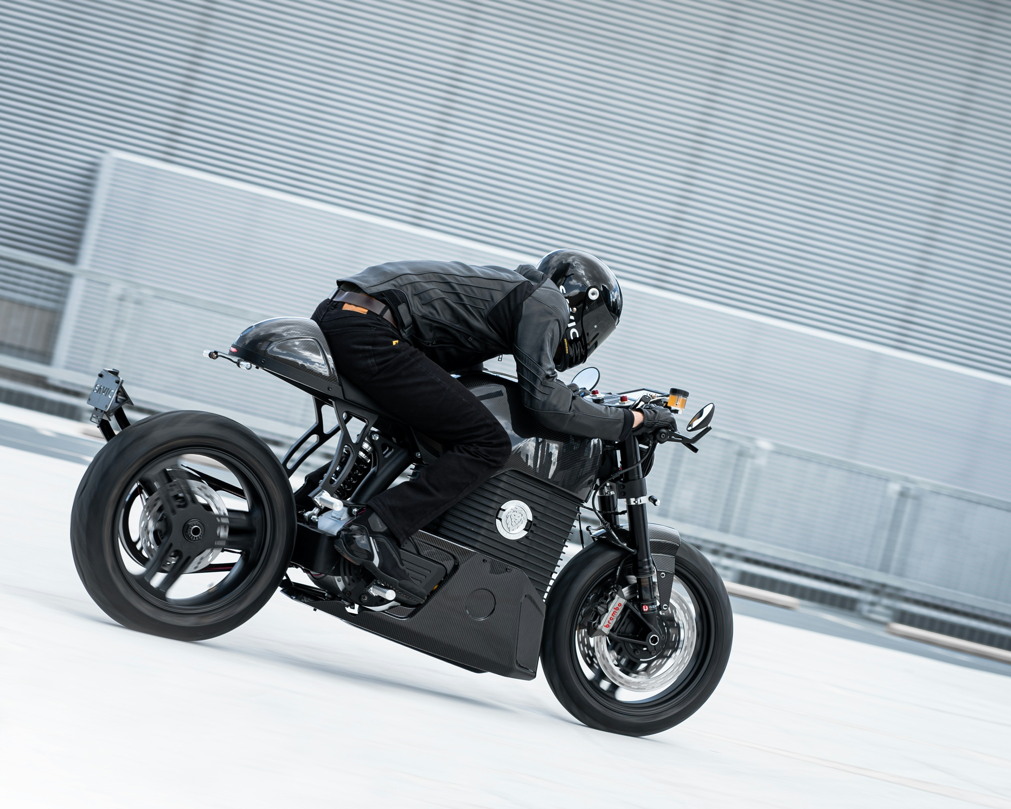 A person riding a motorcycle photo – Free Melbourne Image on Unsplash