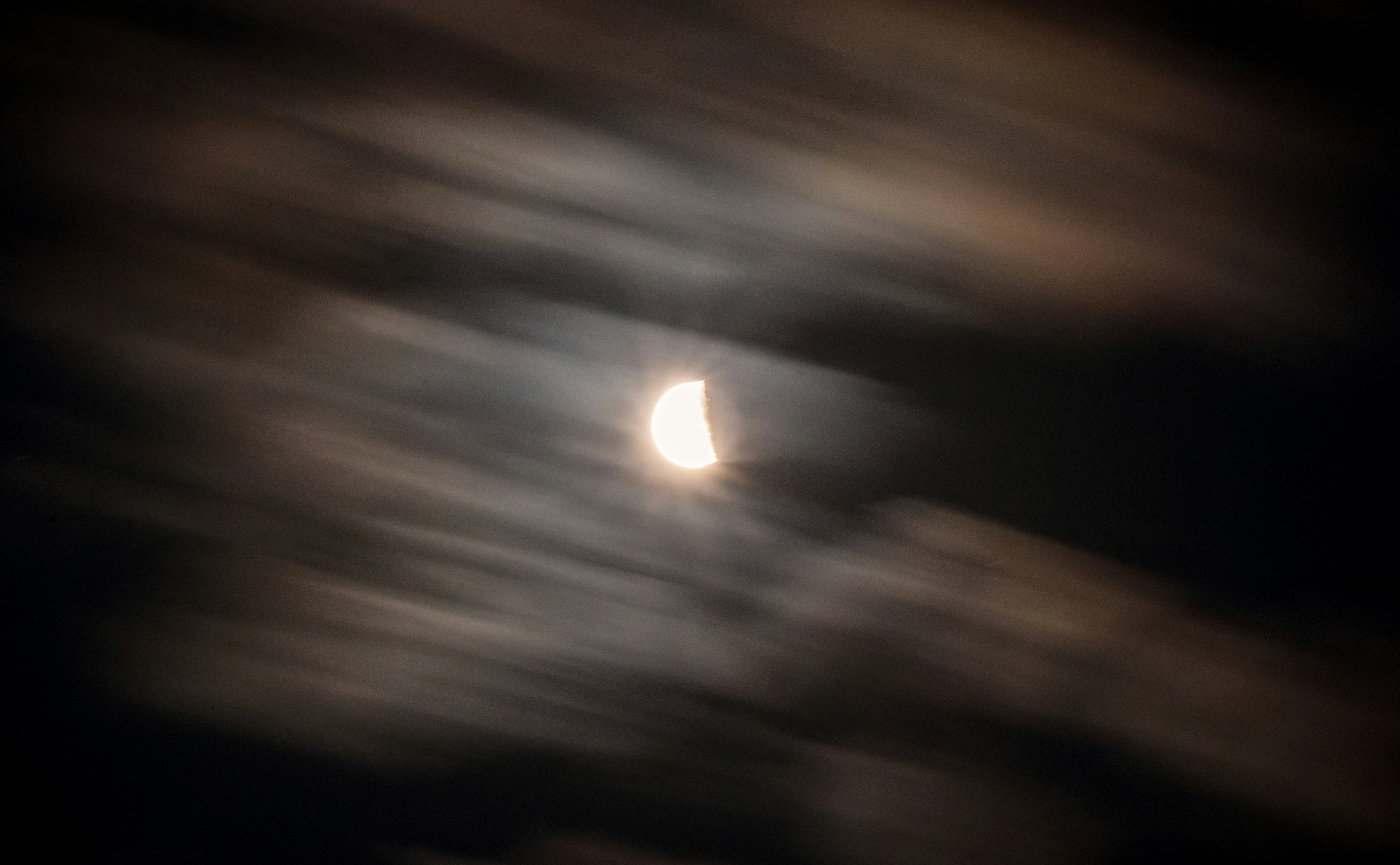 Photo by clayleconey