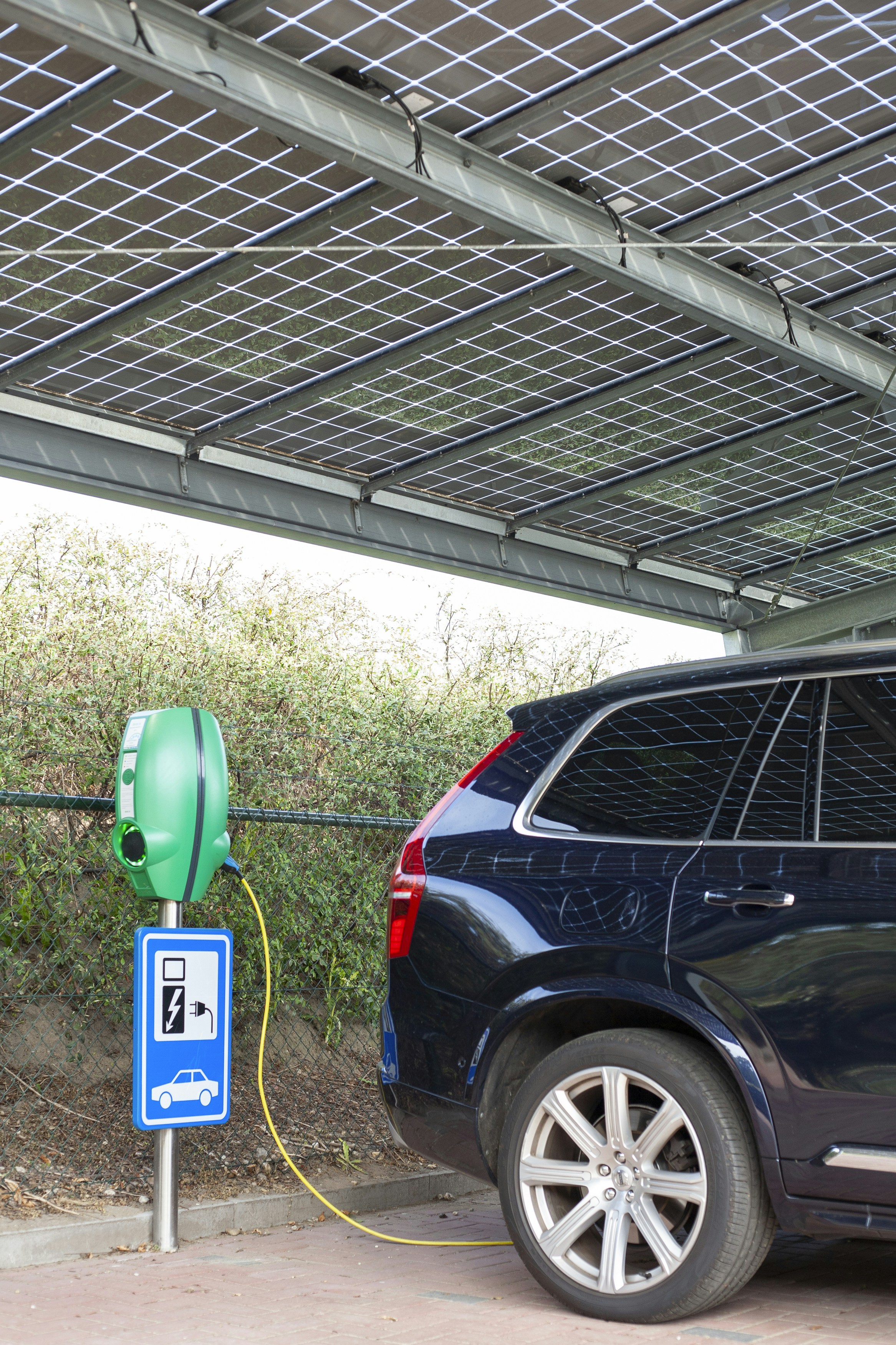 Van Life Solar Setup Guide for Off-Grid Adventures