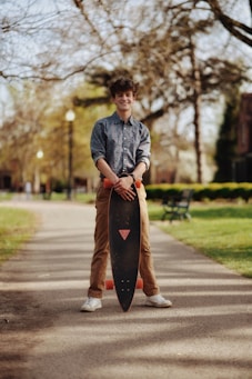 What is the difference between a pintail and a longboard