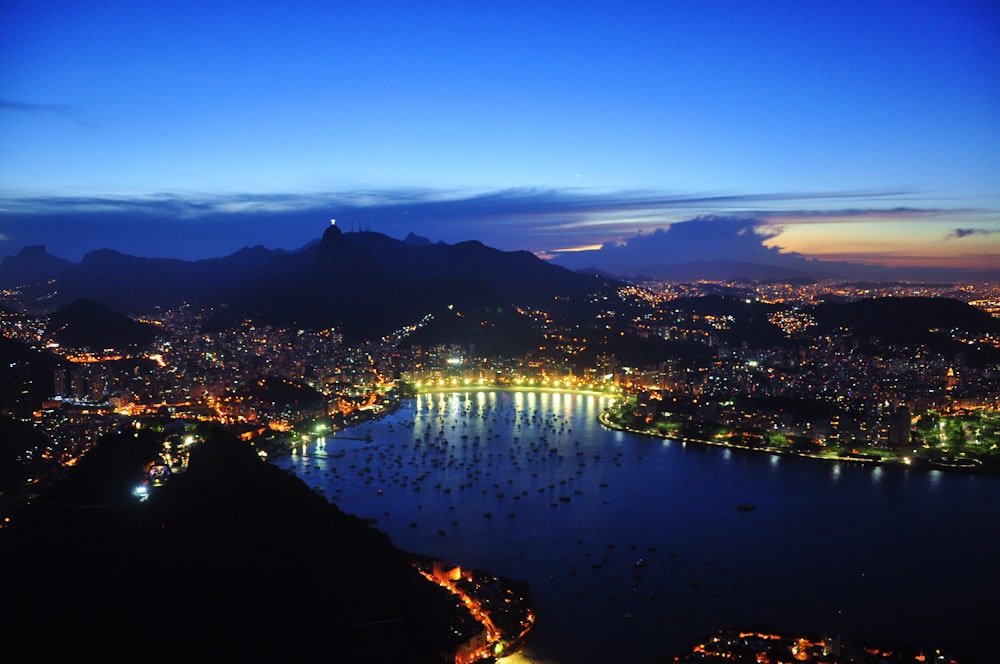 Una ciudad de noche