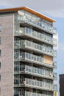 a building with a lot of windows