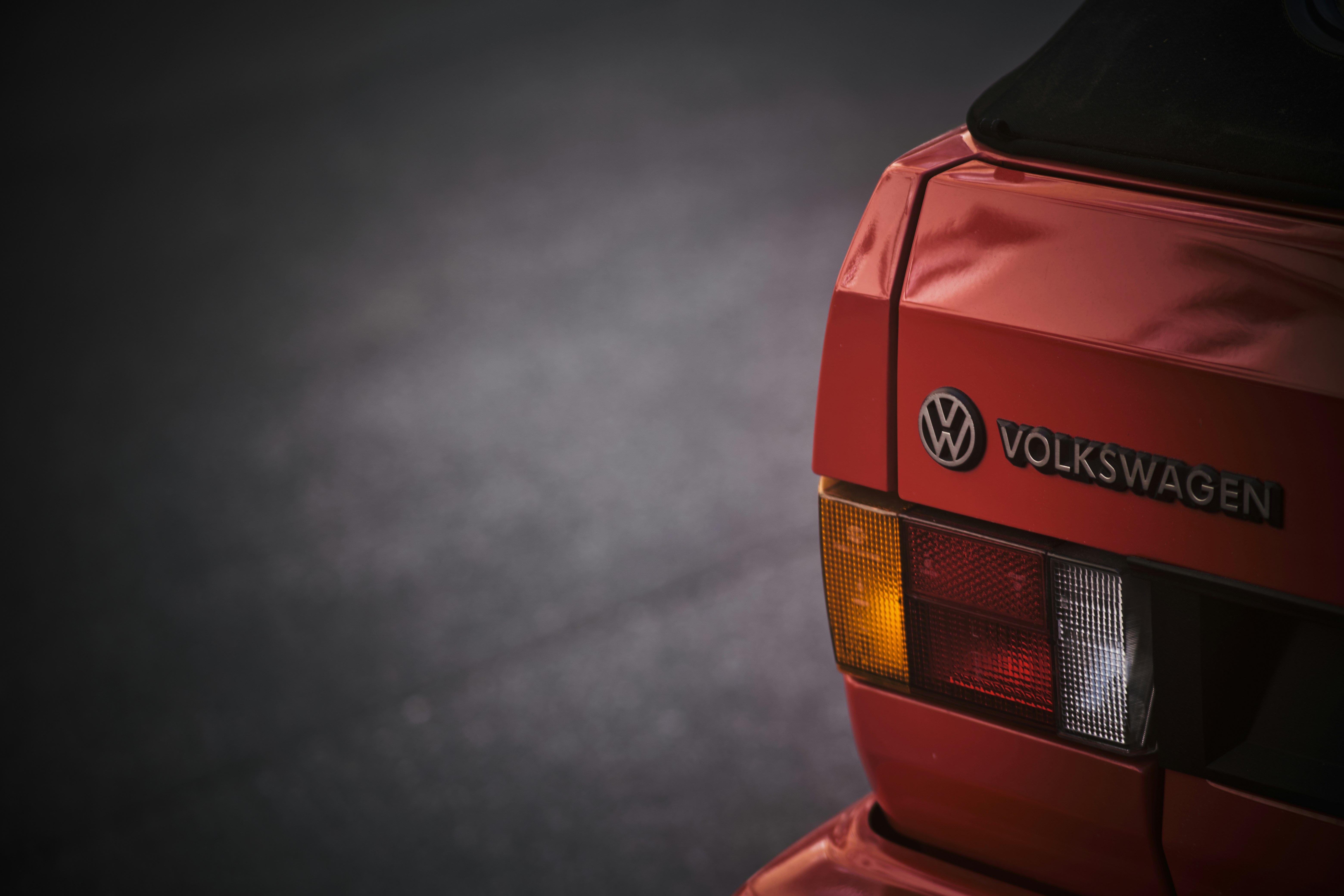 Klassischer VW Golf GTI in Rot