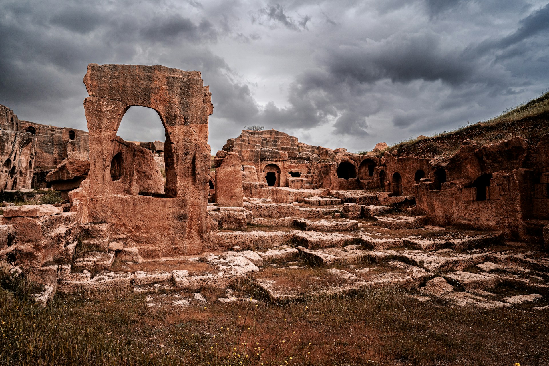 an old building in ruins