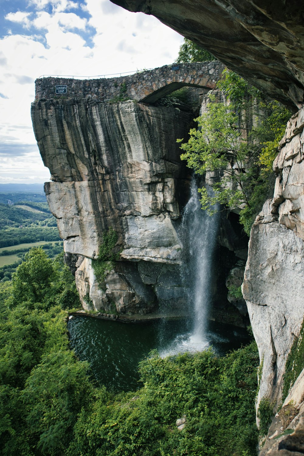 Rock City dans une grotte